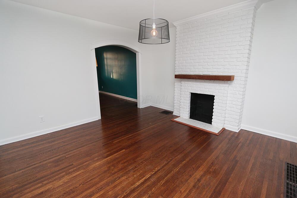 1303 Studer Avenue, 1299 Property Photo 6