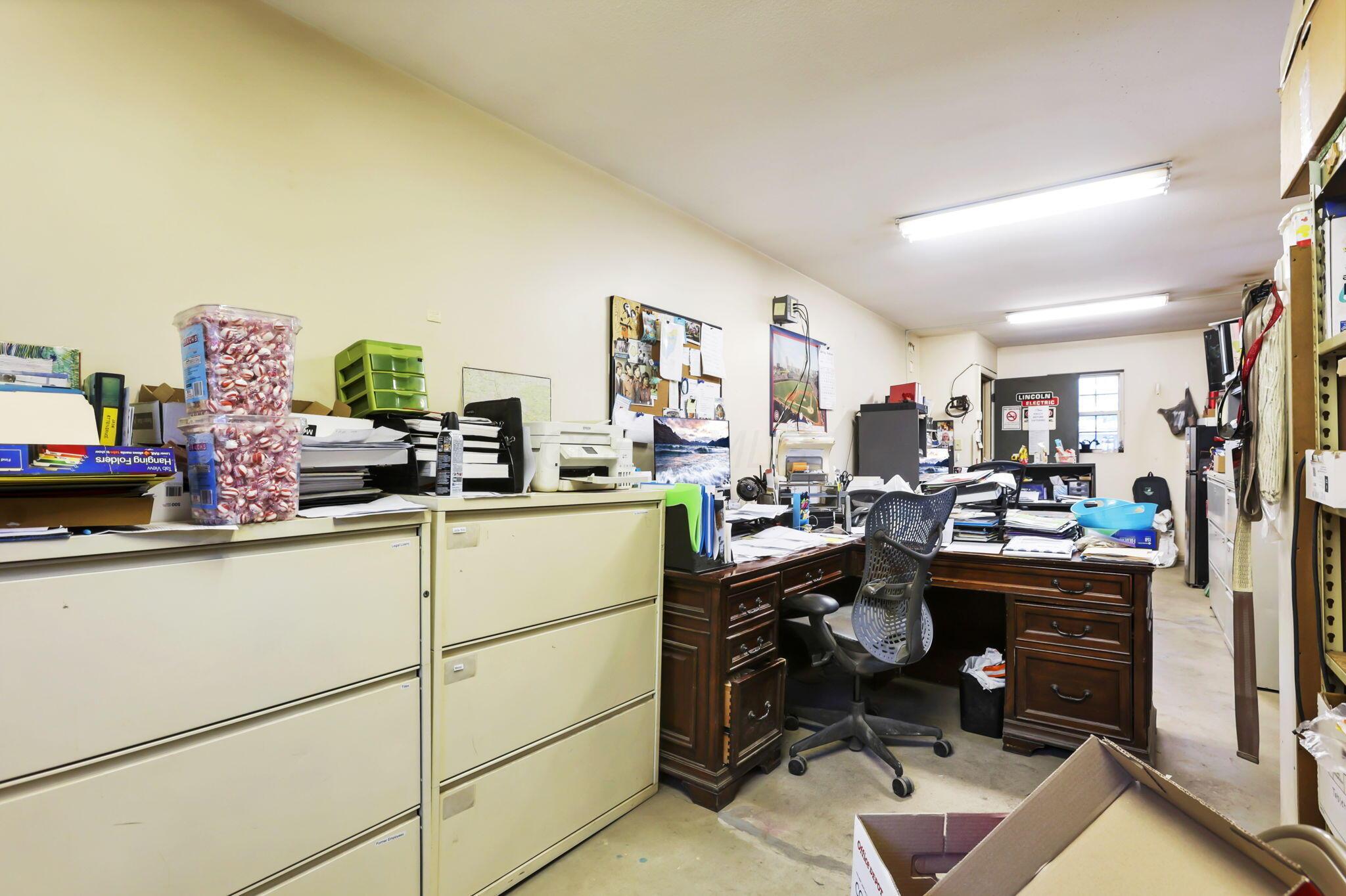 37062 Hocking Drive Property Photo 17