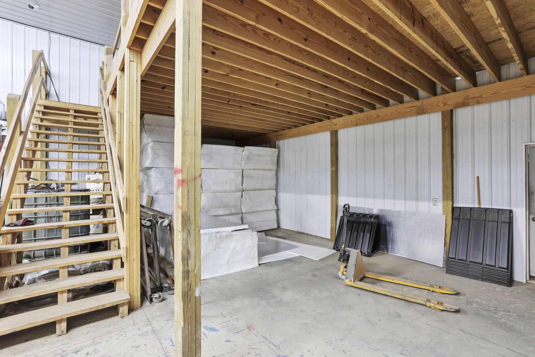 37062 Hocking Drive Property Photo 28