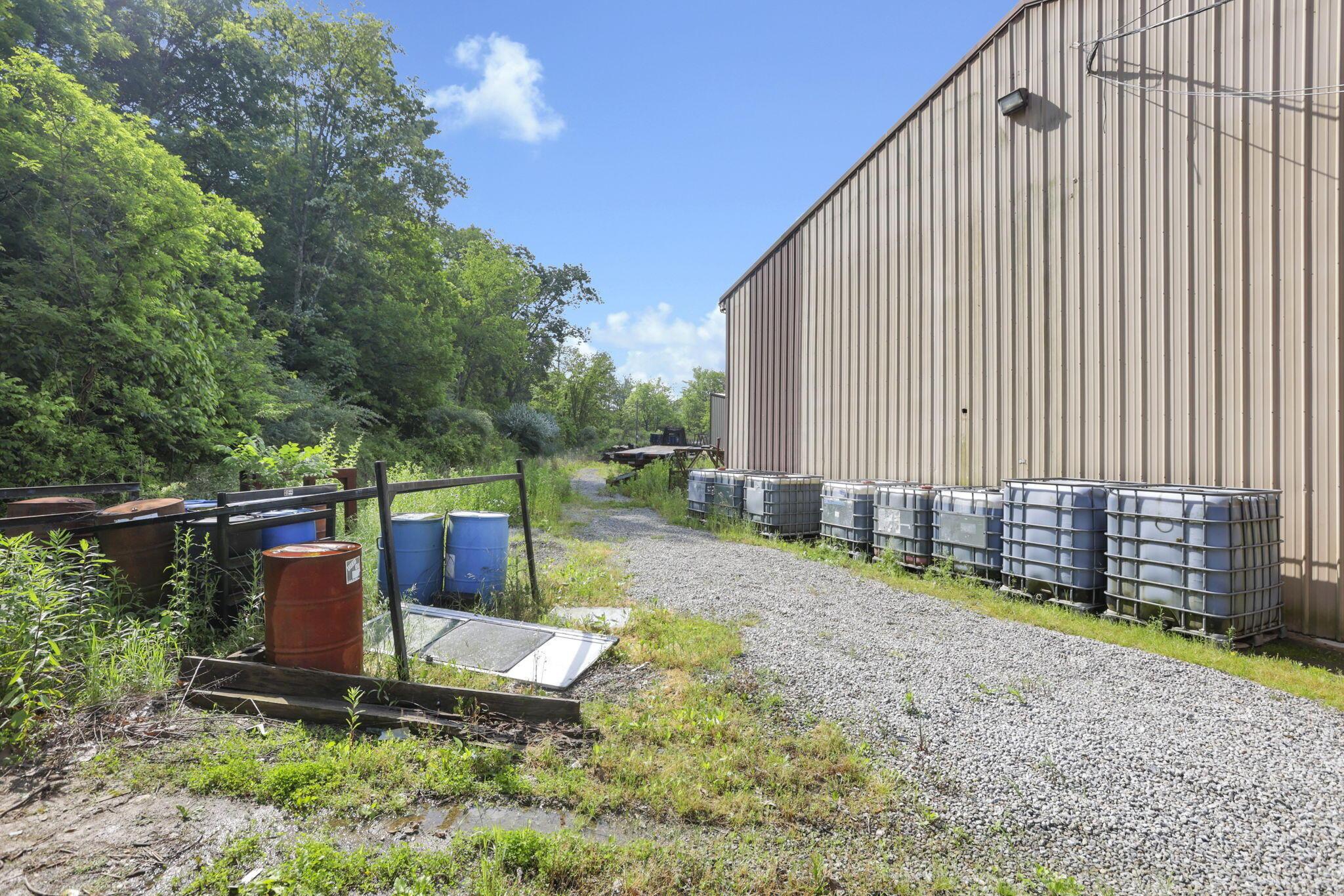 37062 Hocking Drive Property Photo 41