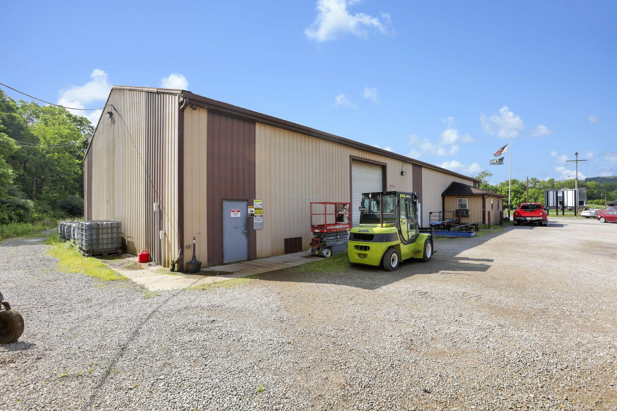 37062 Hocking Drive Property Photo 42