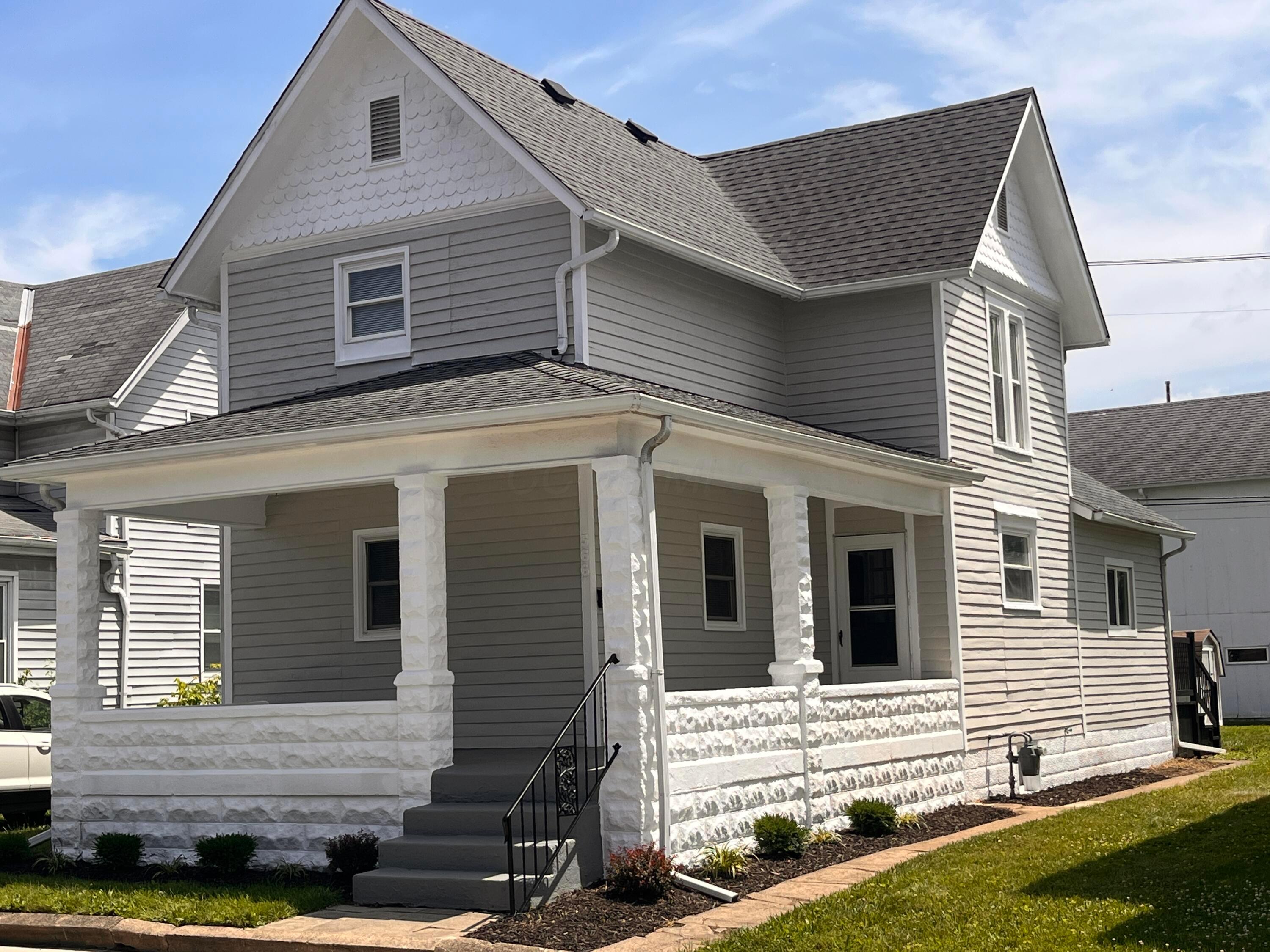 566 Maple Avenue Property Photo 1