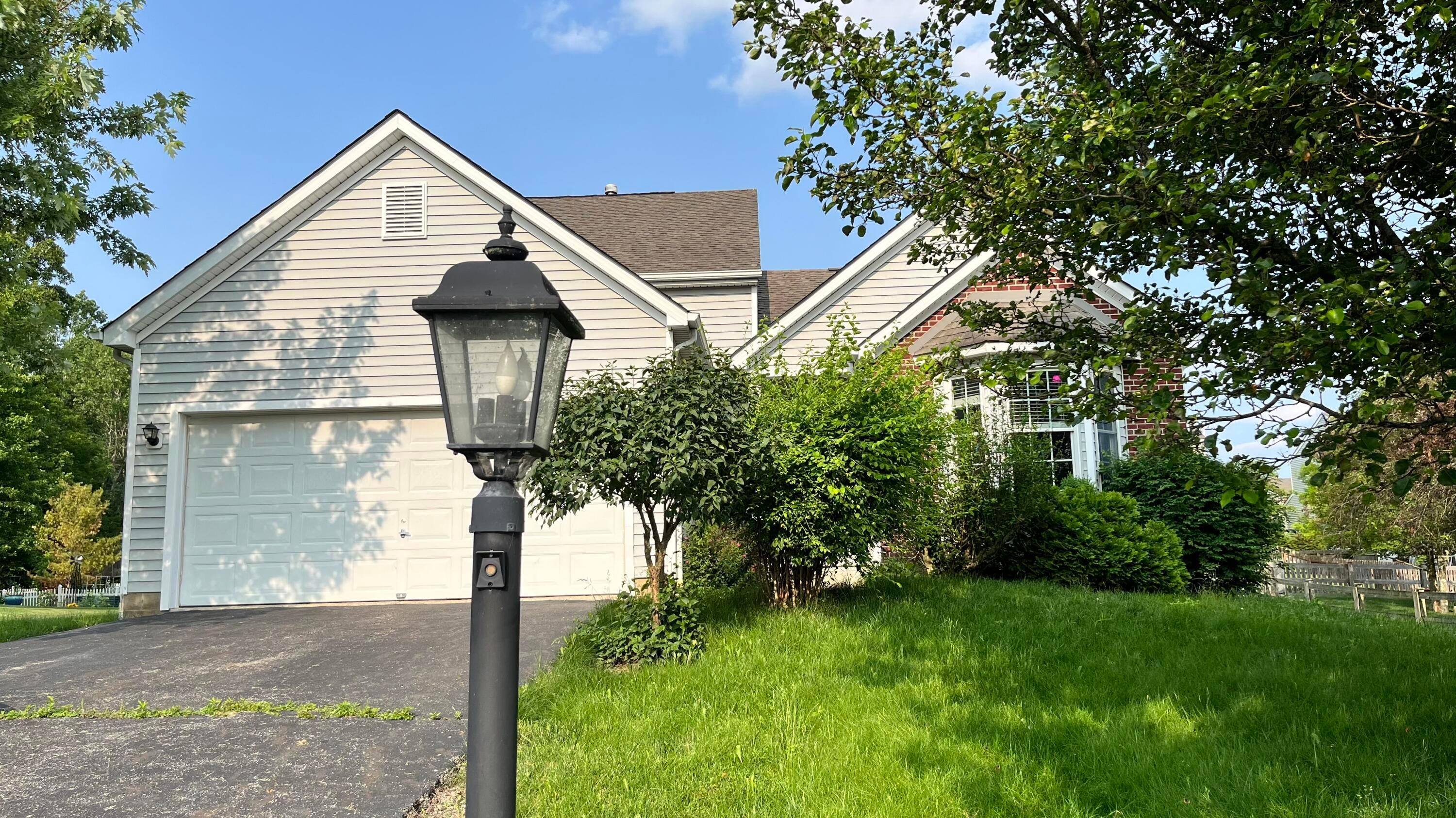 1080 Oxford Drive N Property Photo 1