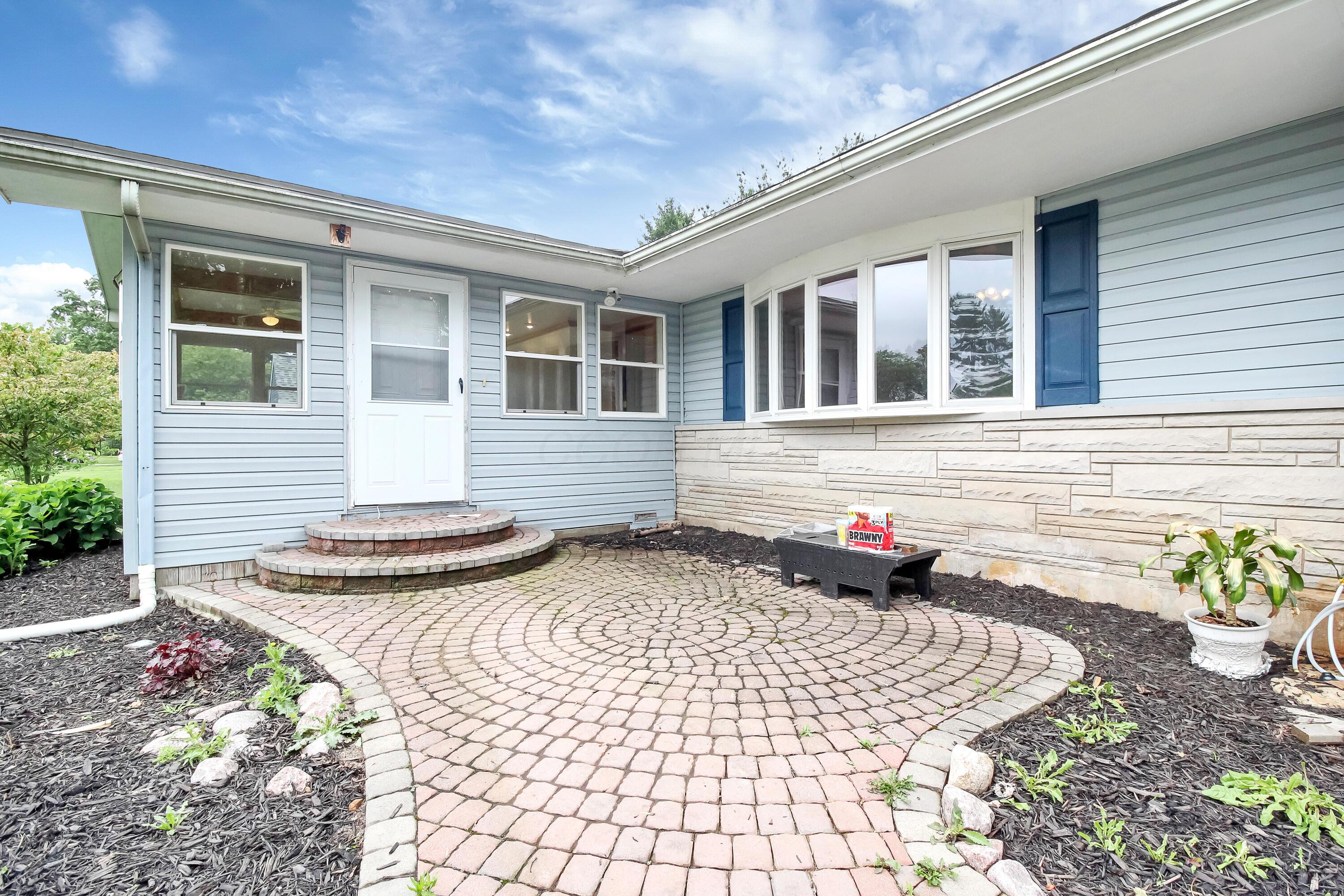 4621 Wingate Road Property Photo 1