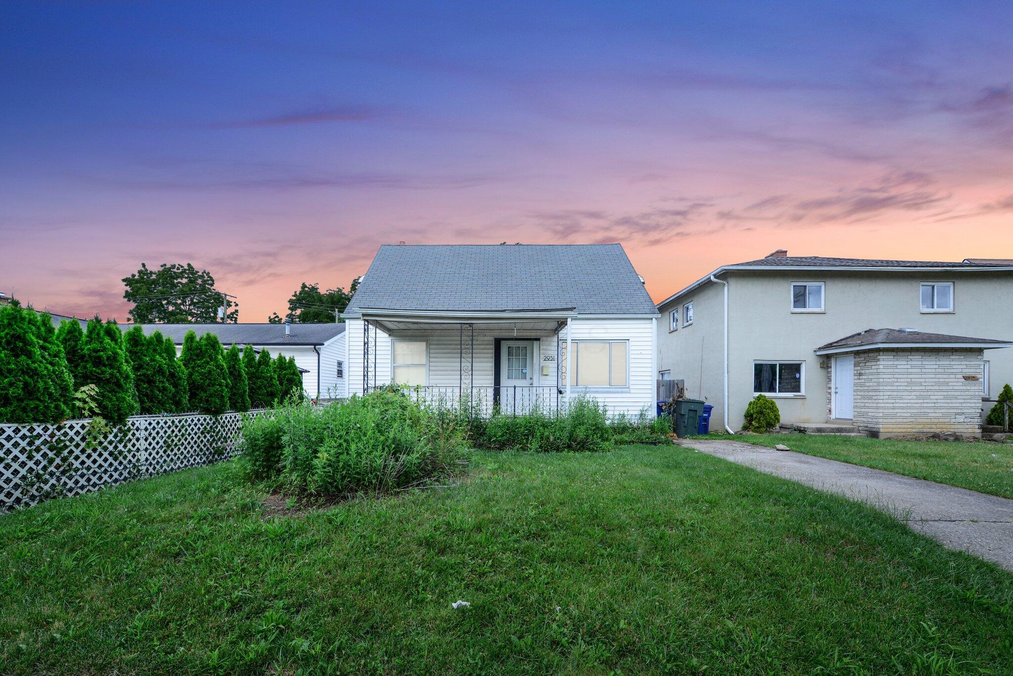 2951 Mcguffey Road Property Photo 1