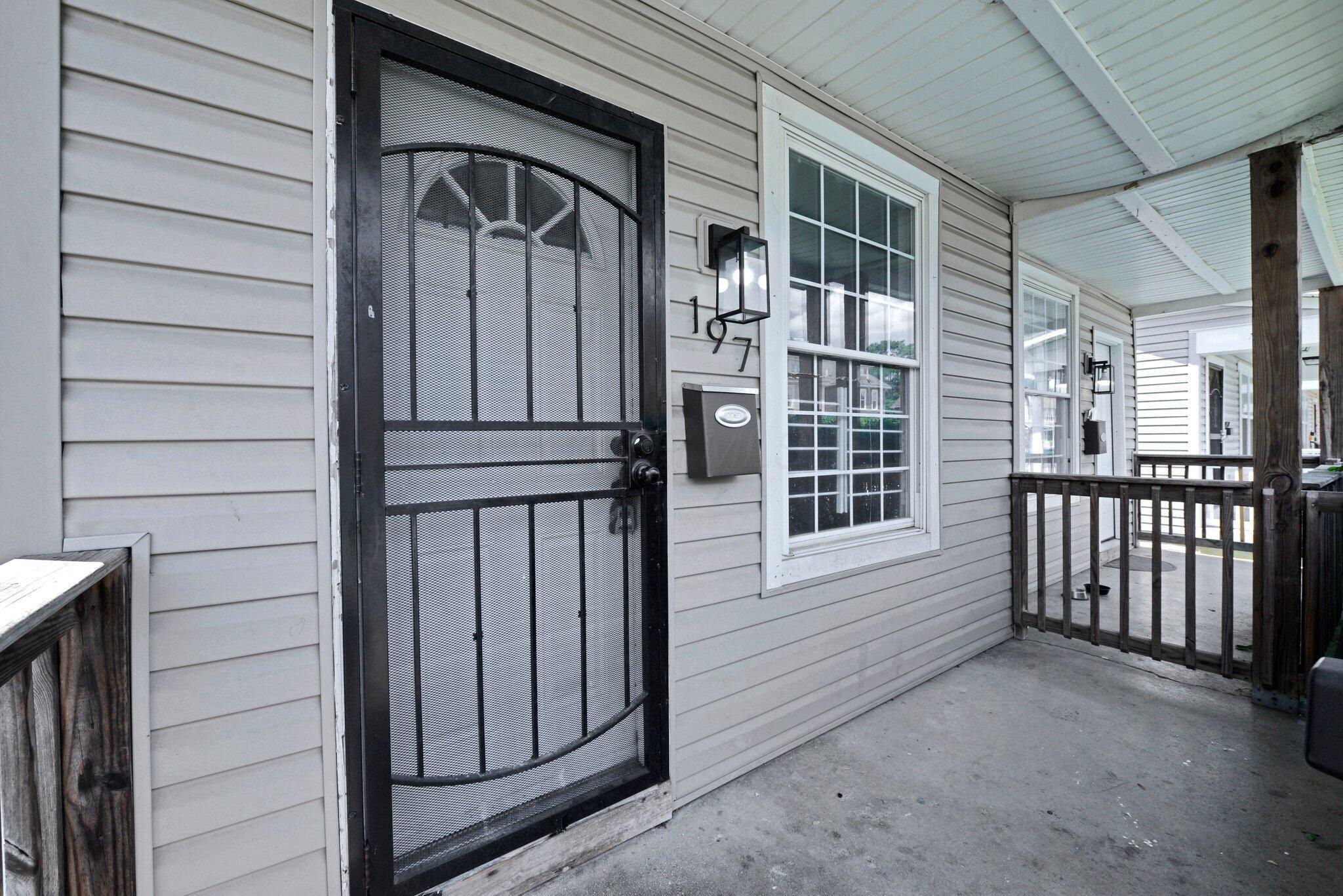 195-197 E Innis Avenue Property Photo 2