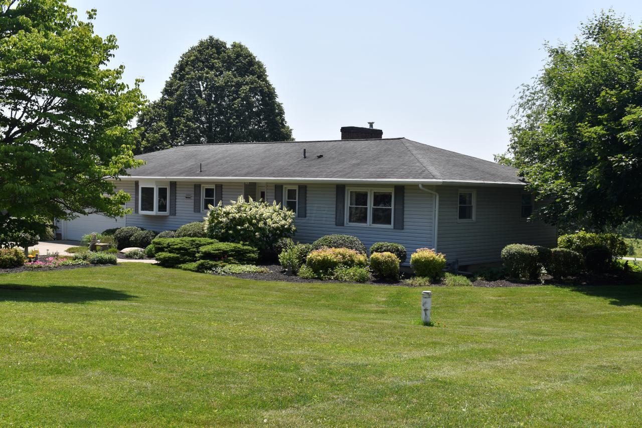 2685 Graham Drive Ne Property Photo 1