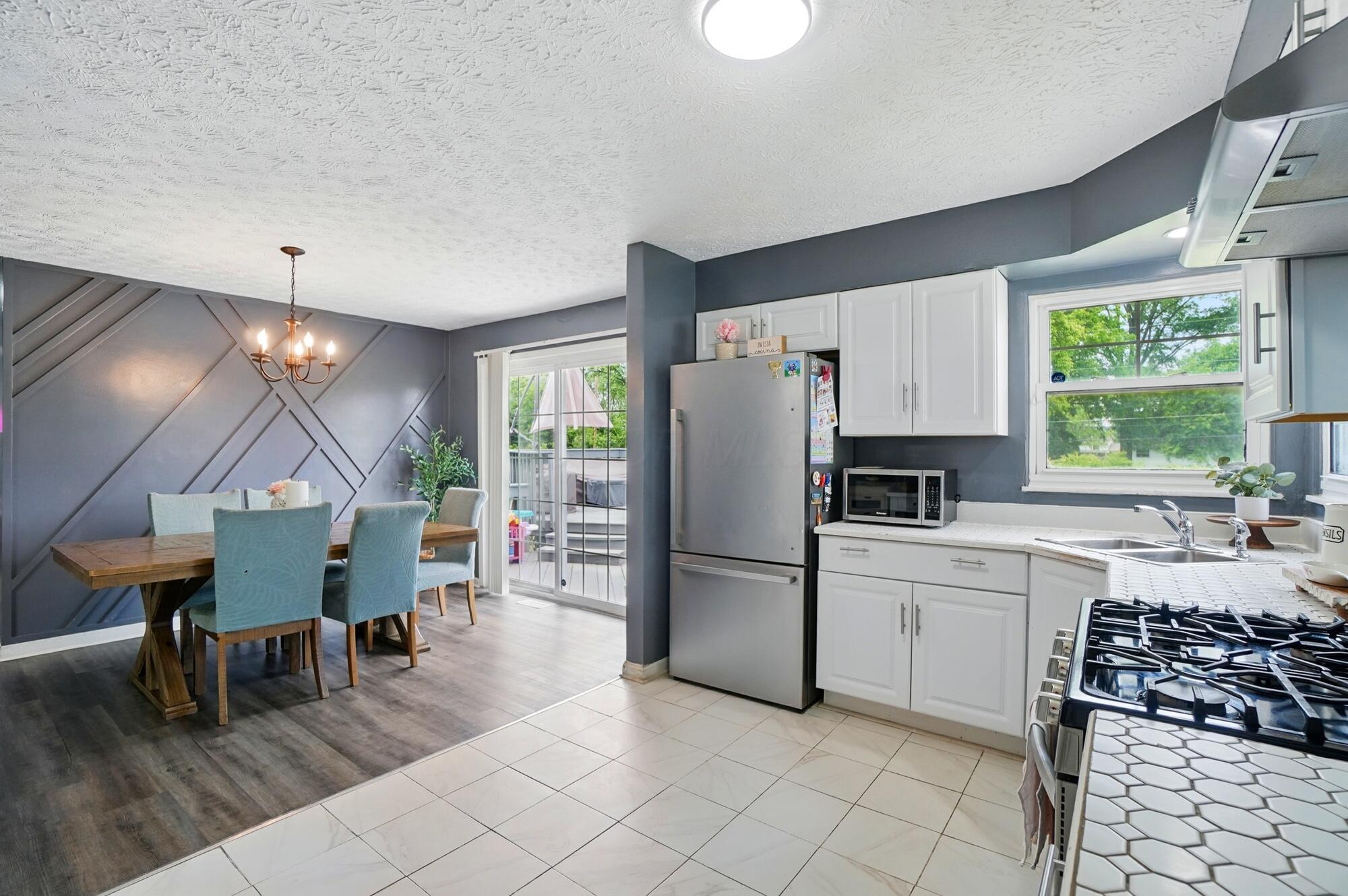 3722 Florian Drive Property Photo 9