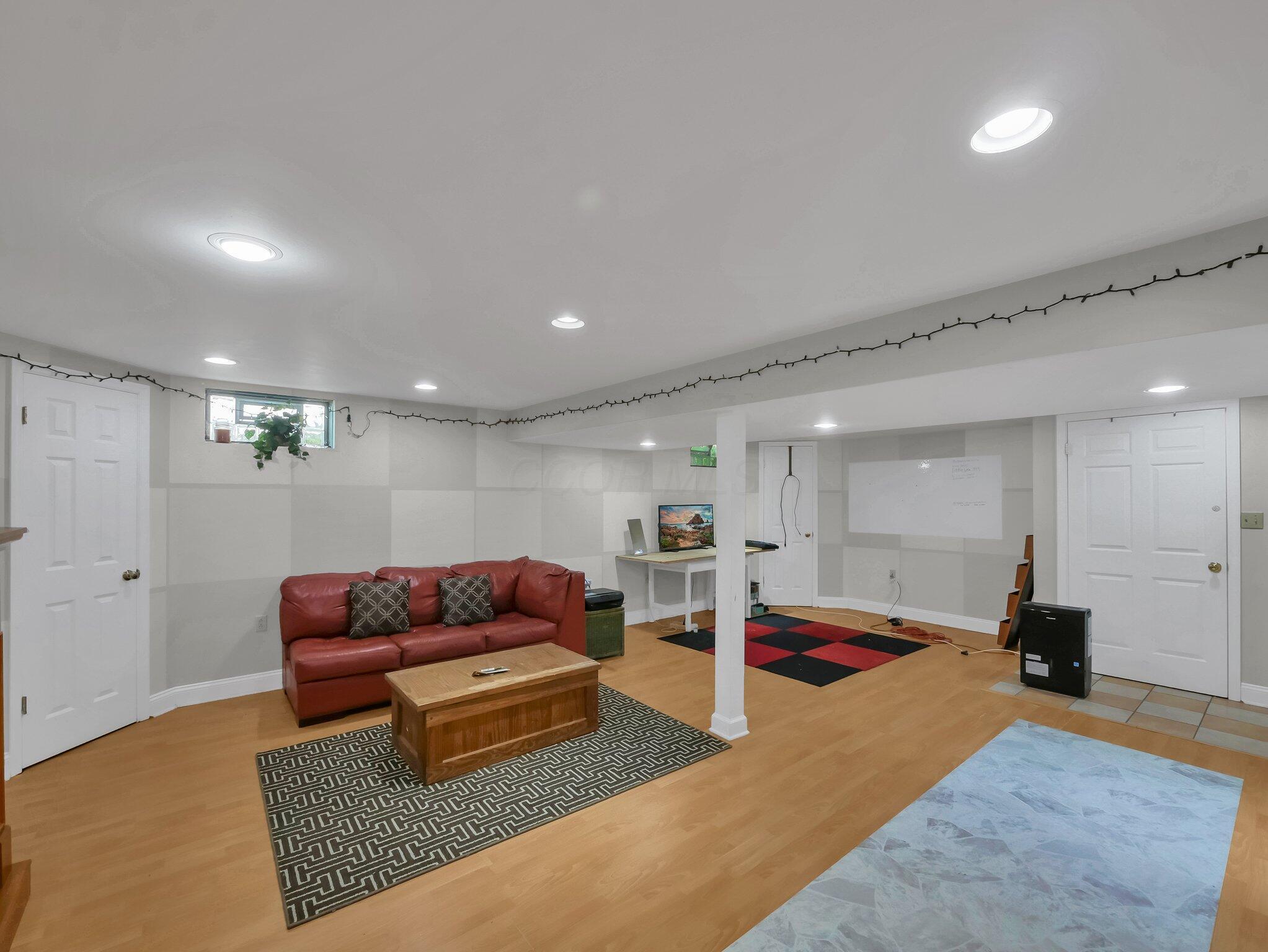832 Lynnfield Drive Property Photo 28