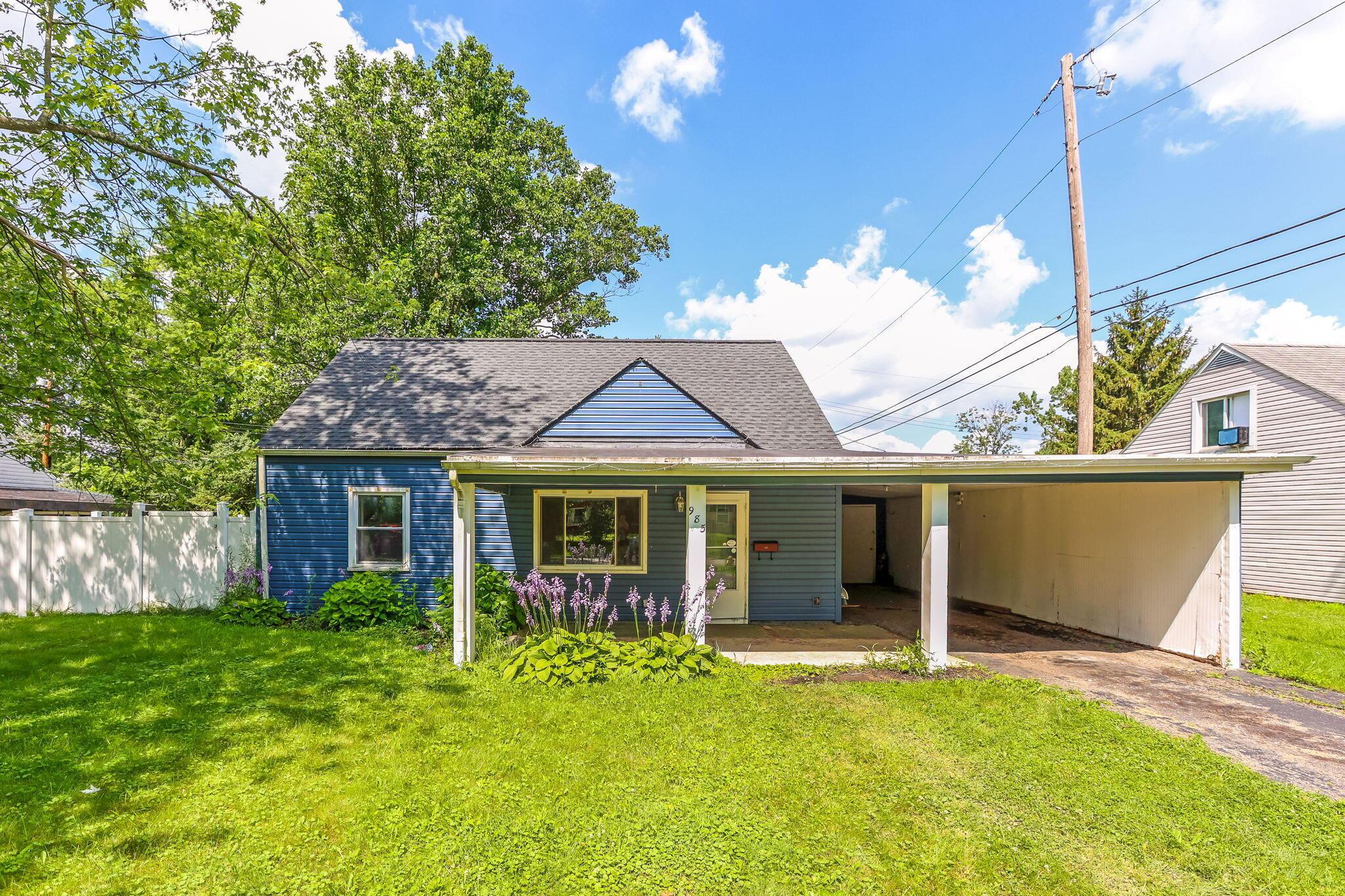 985 Bucknell Road Property Photo 1