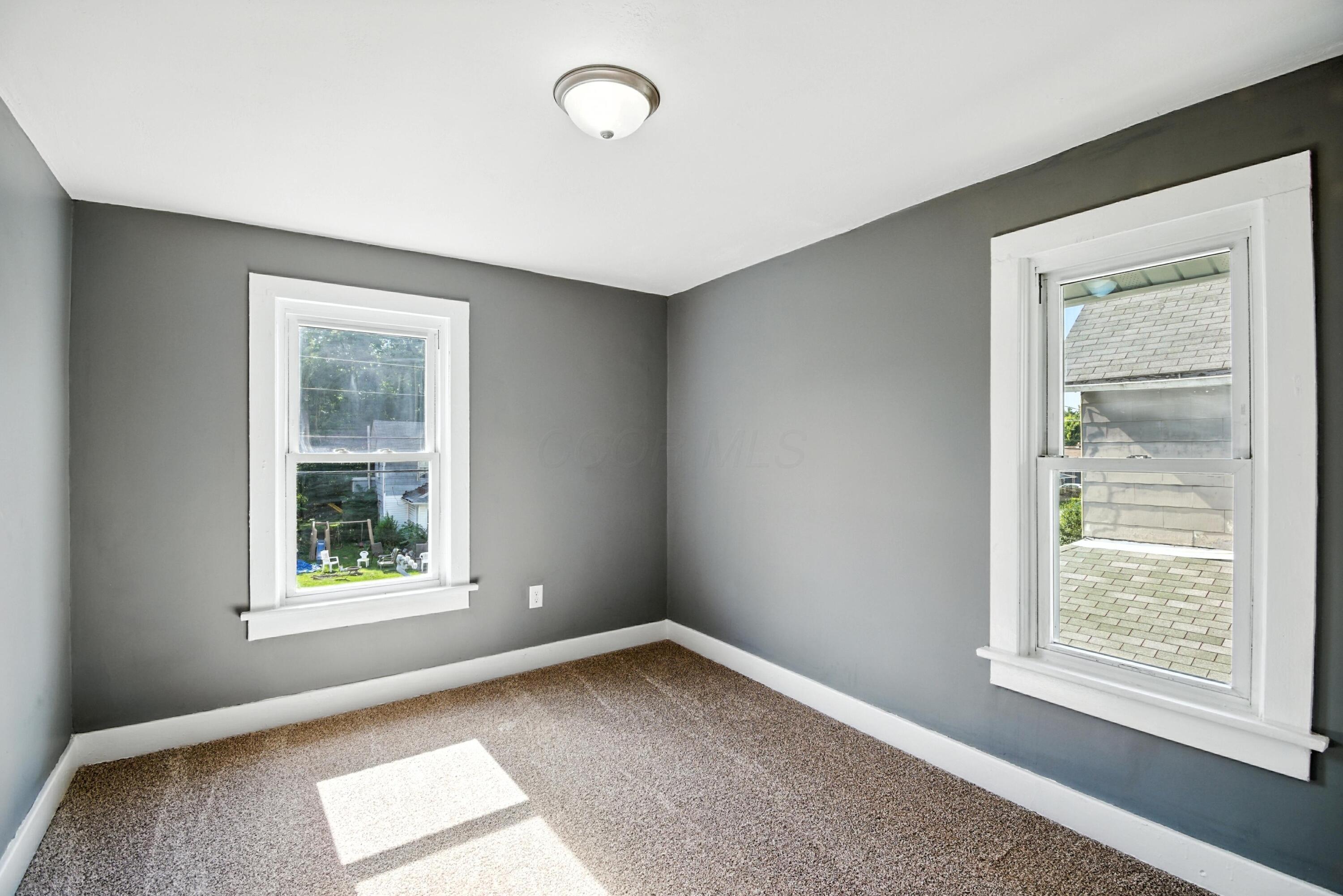 456 Park Street Property Photo 10