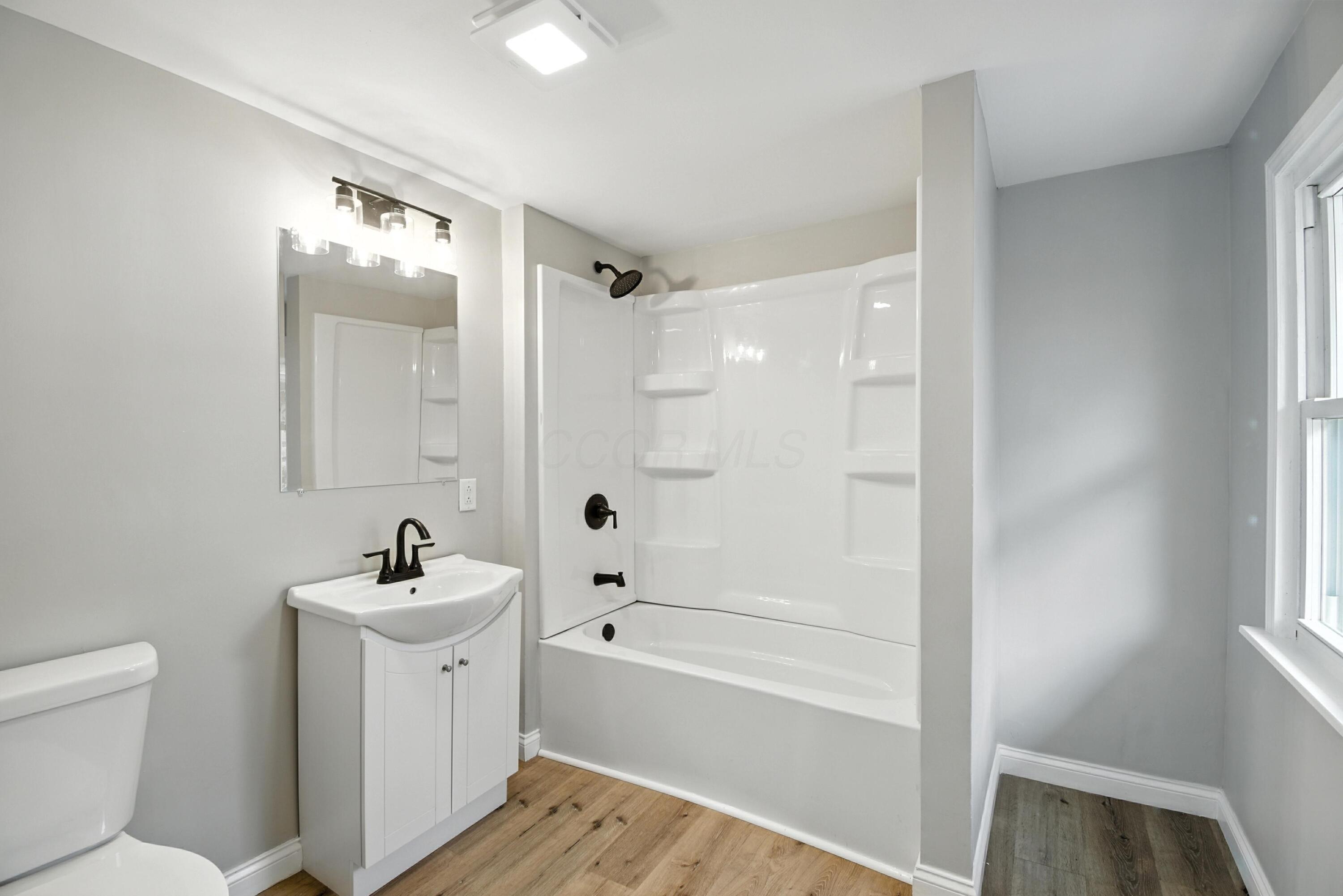 456 Park Street Property Photo 12