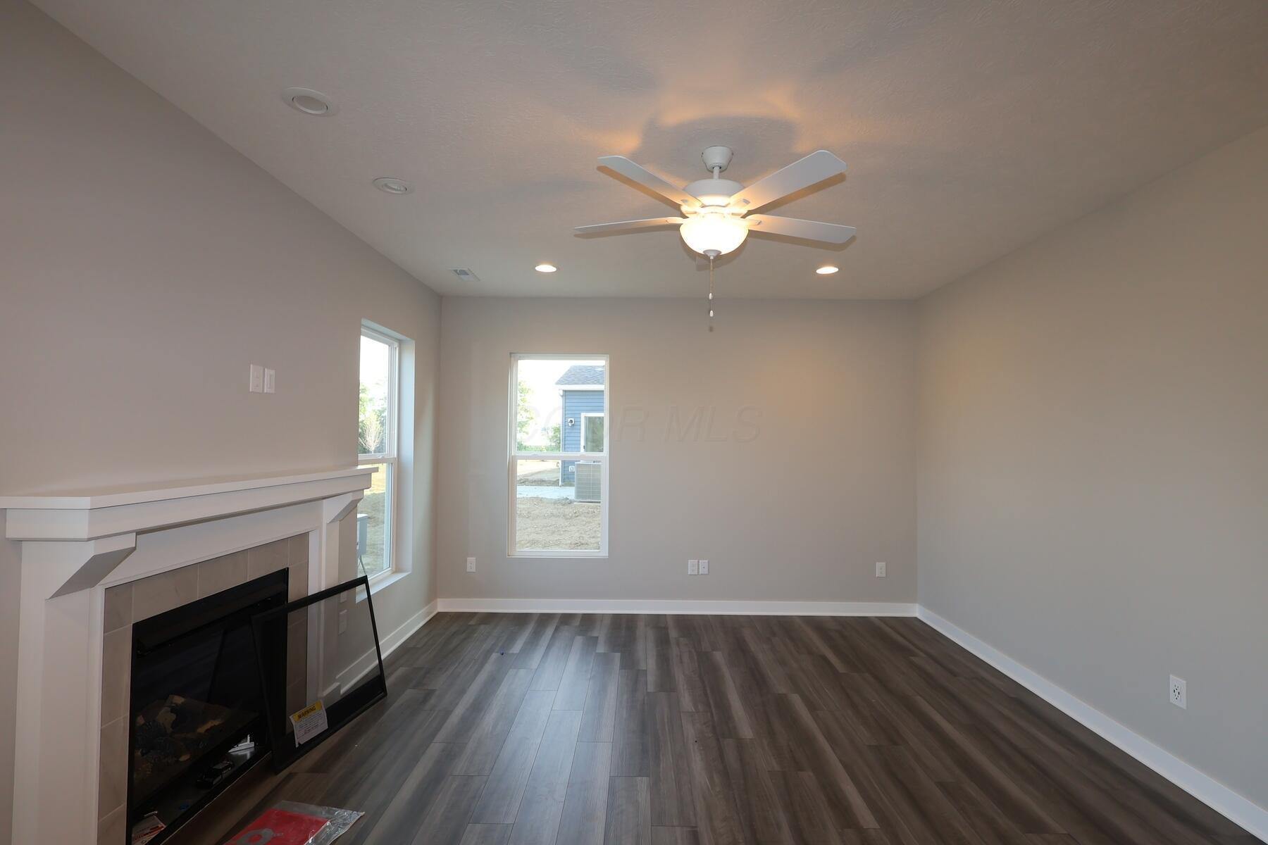 7094 Unitas Loop Property Photo 3