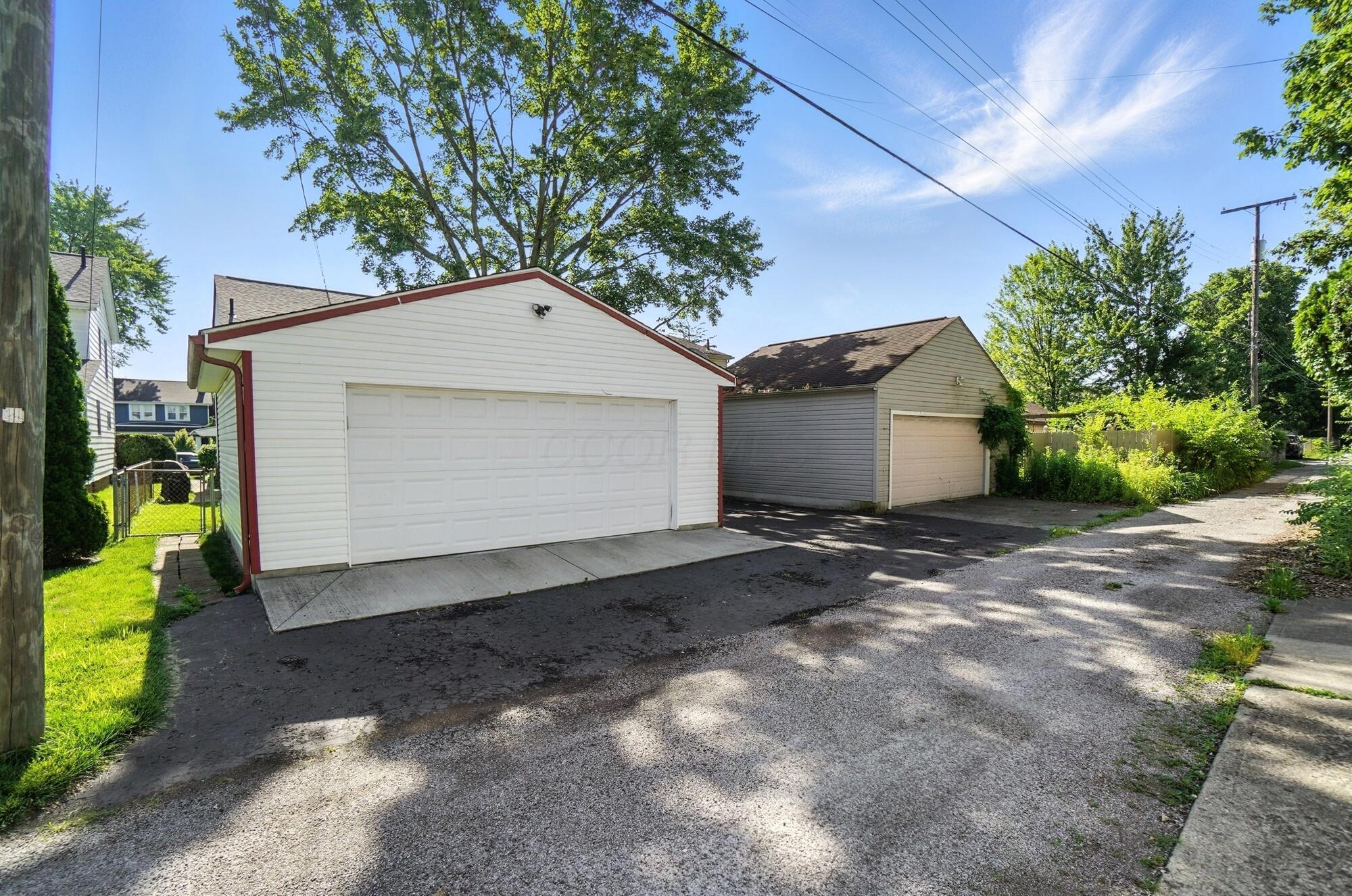 609 Binns Boulevard Property Photo 1