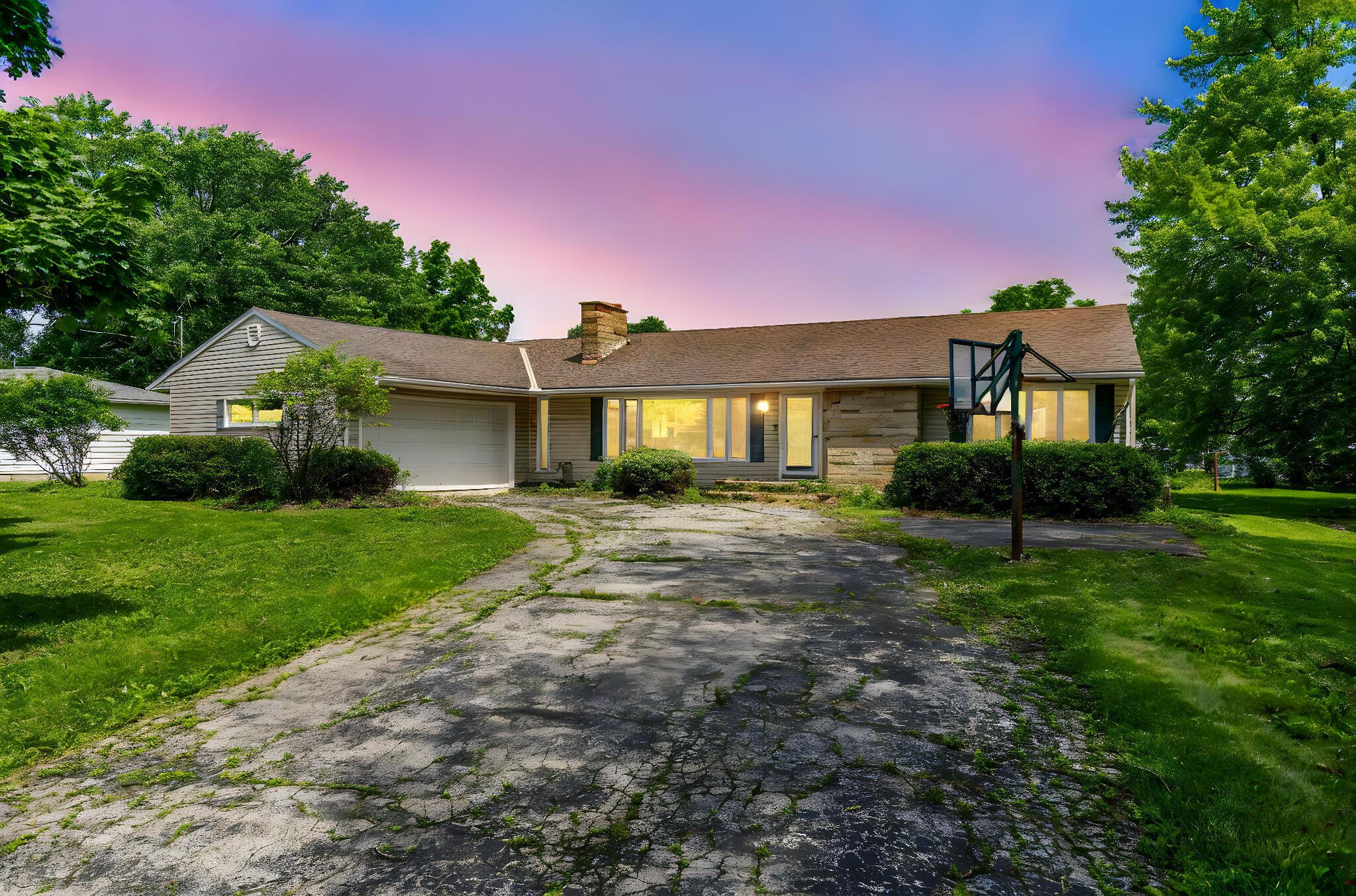 1282 Lawndale Road Property Photo