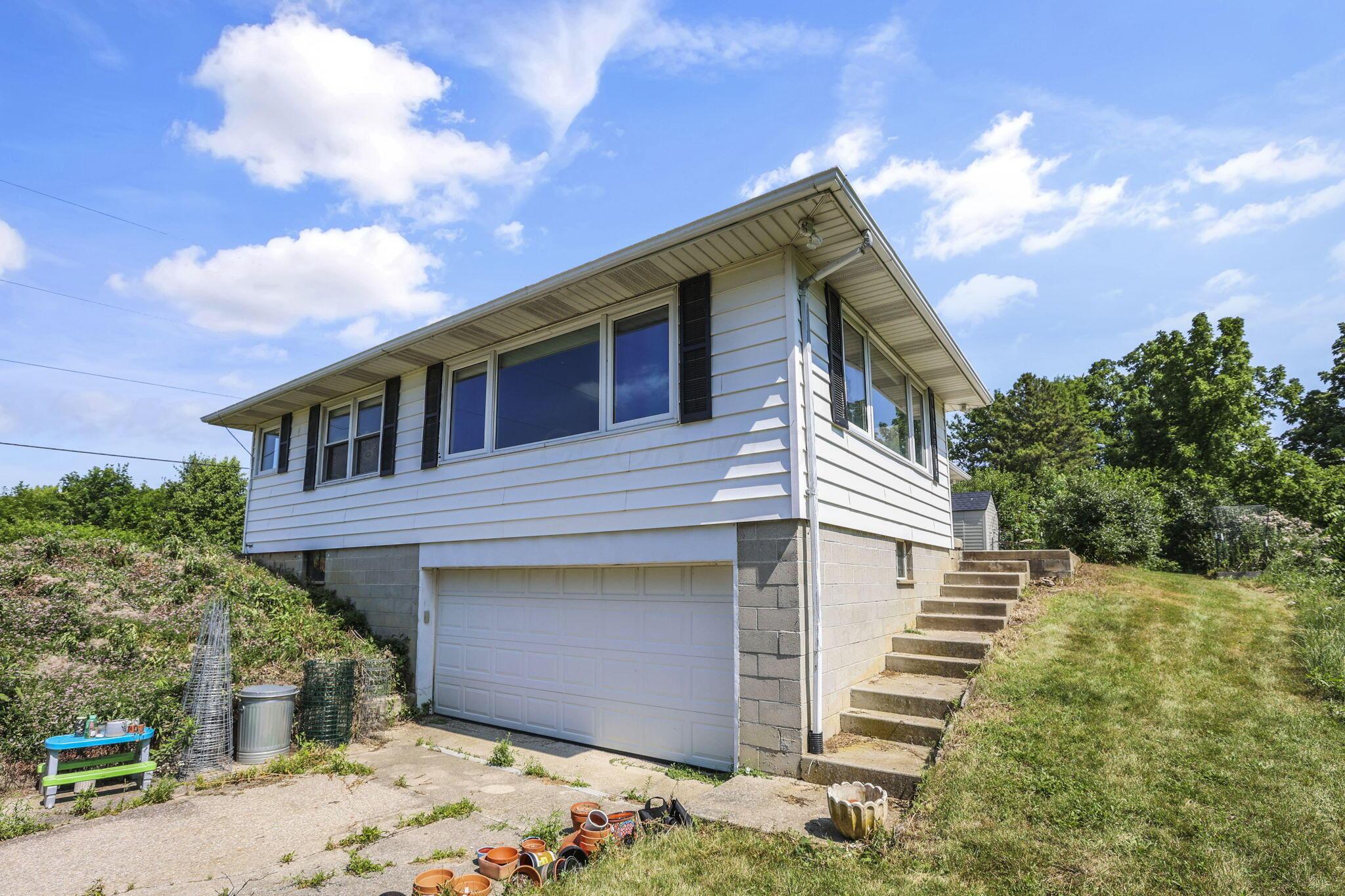 7688 State Route 257 Property Photo 5