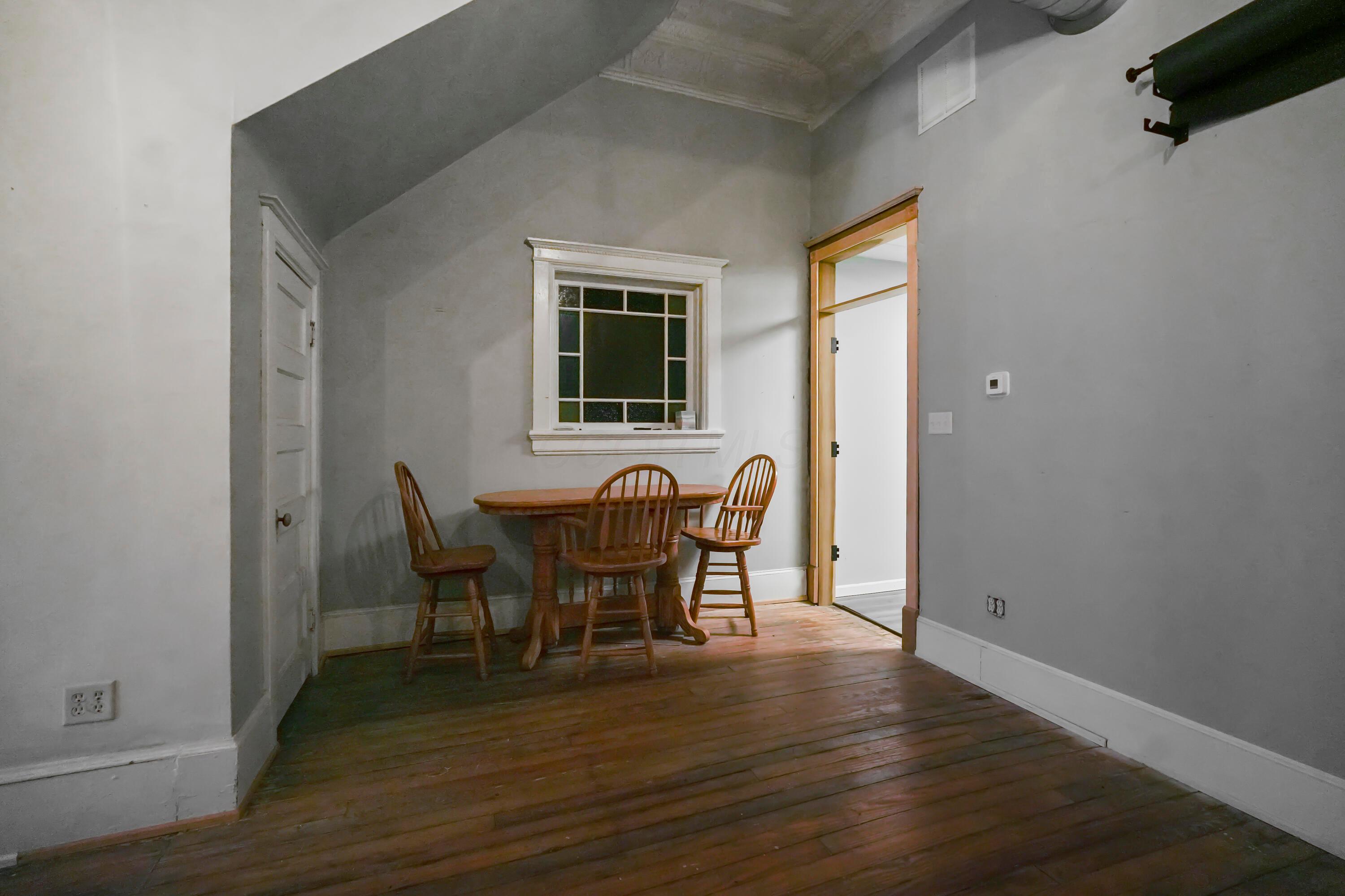38 E Main Street Property Photo 6