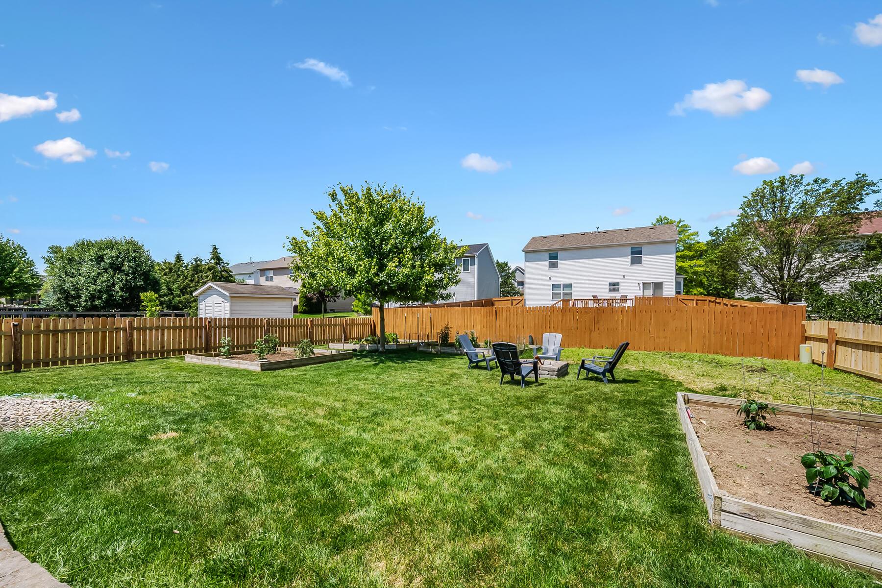 221 Harvard Loop Property Photo 9