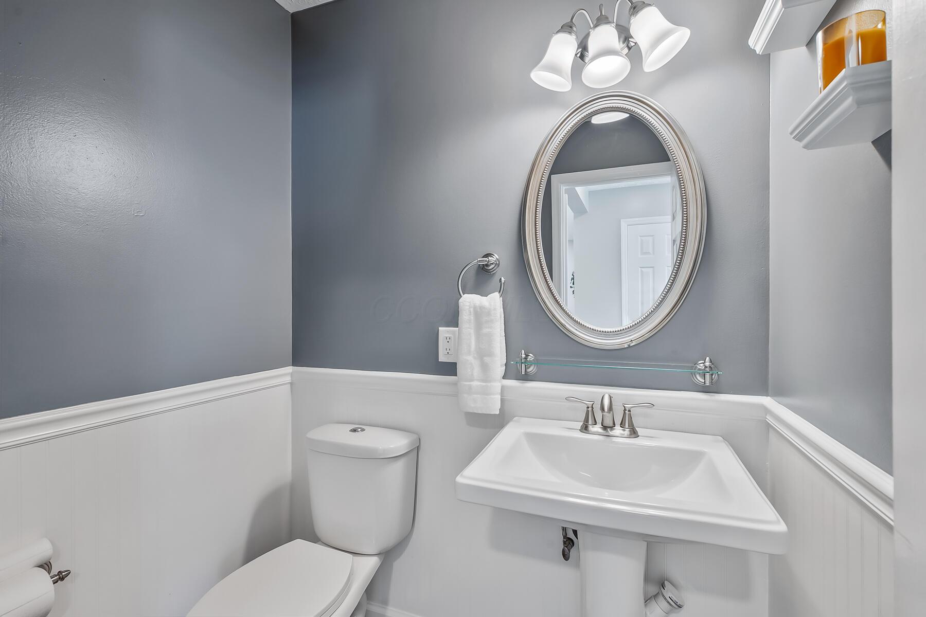 221 Harvard Loop Property Photo 34