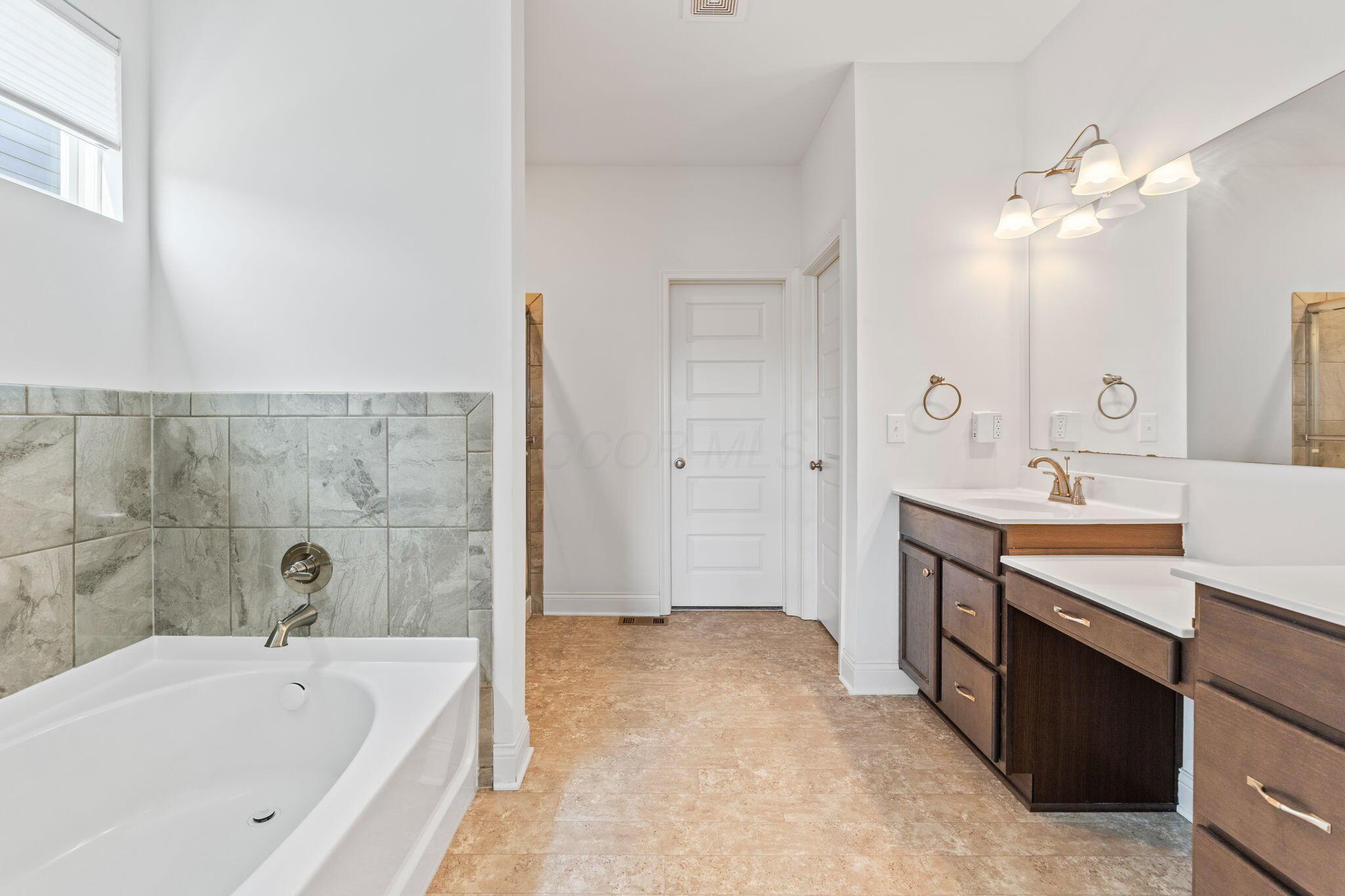 3622 Switchgrass Court Property Photo 27