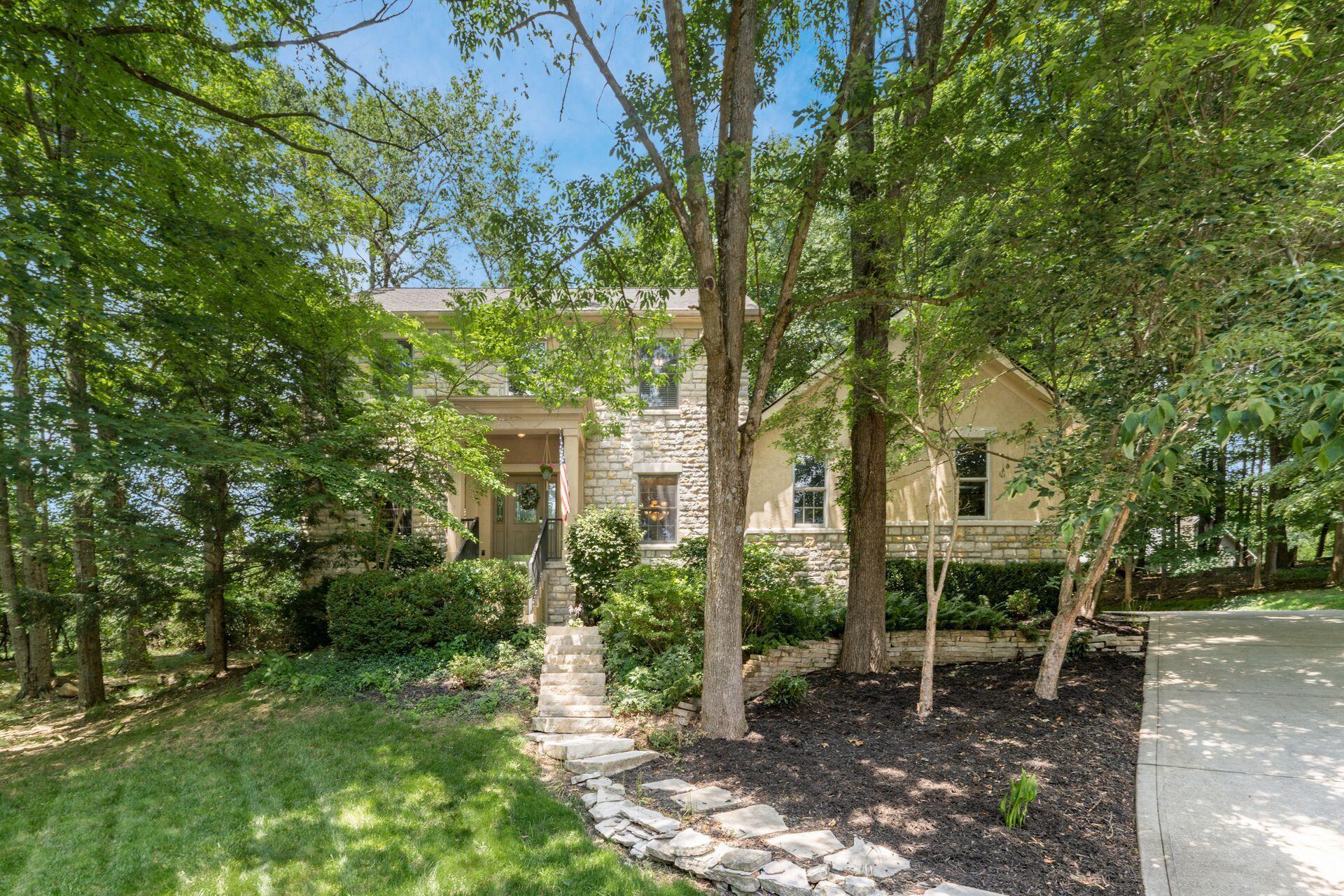 1828 Bradford Circle Property Photo 1