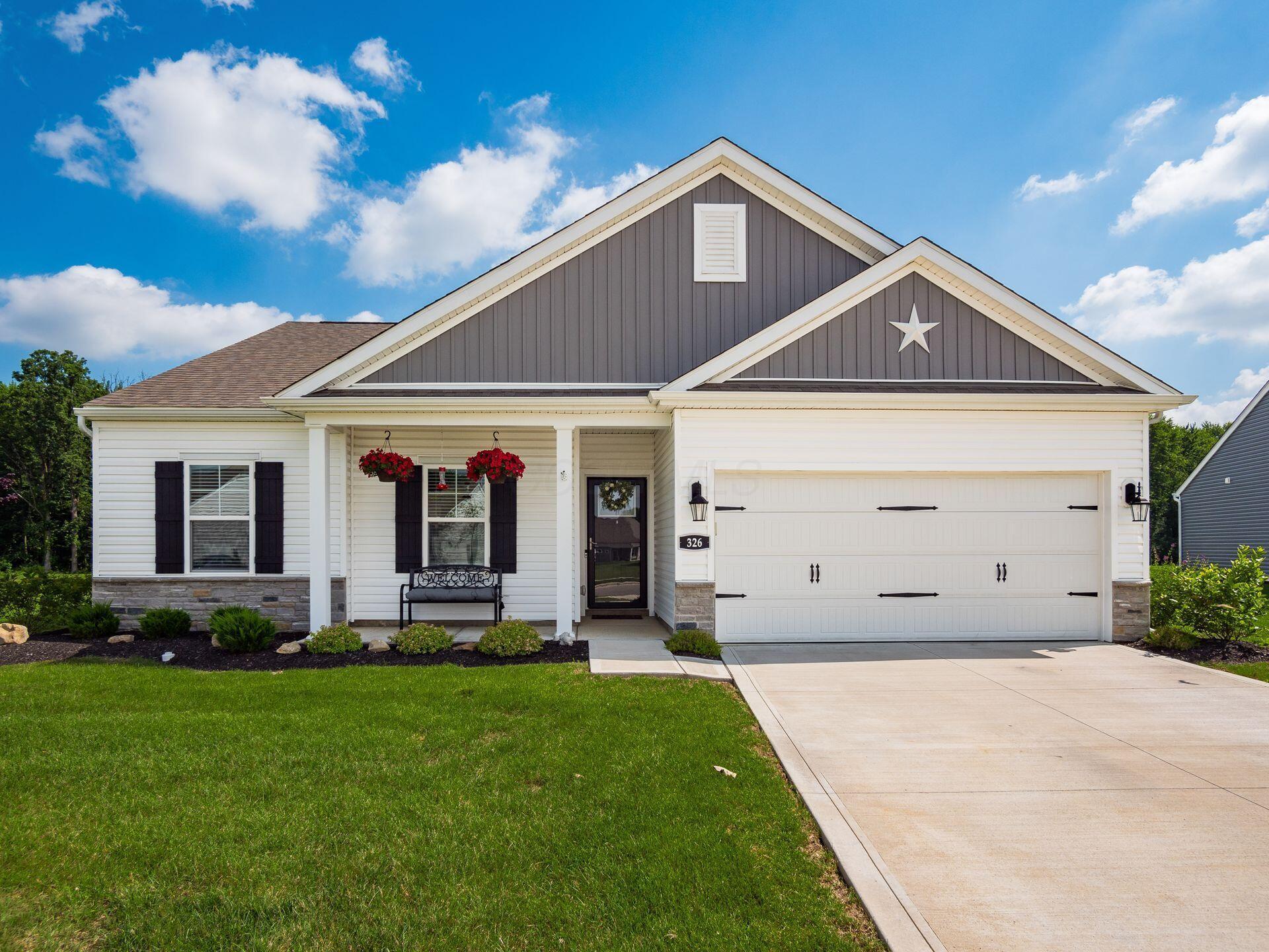 326 Mannaseh Drive W Property Photo 1