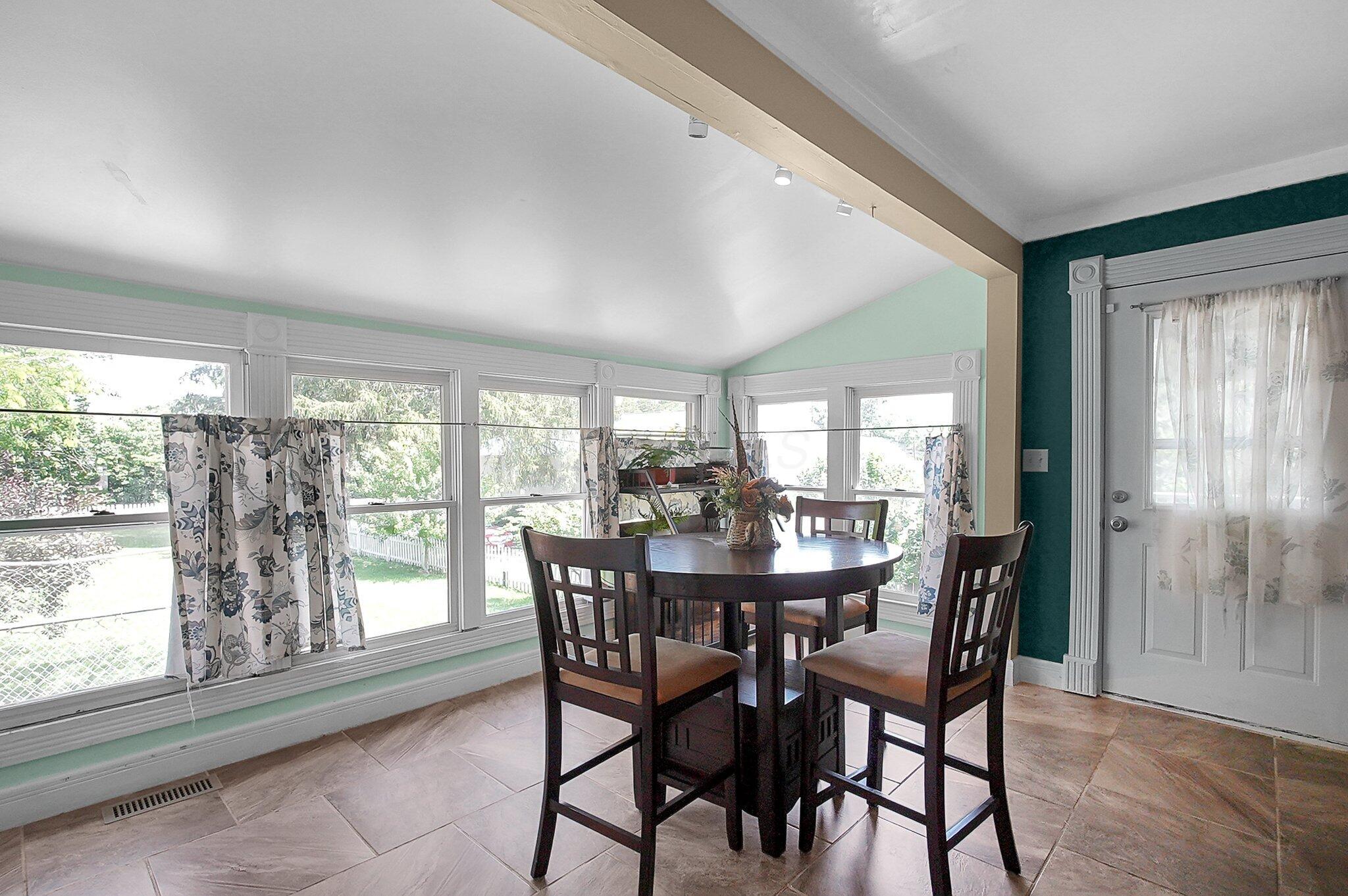 1110 High Street Property Photo 23