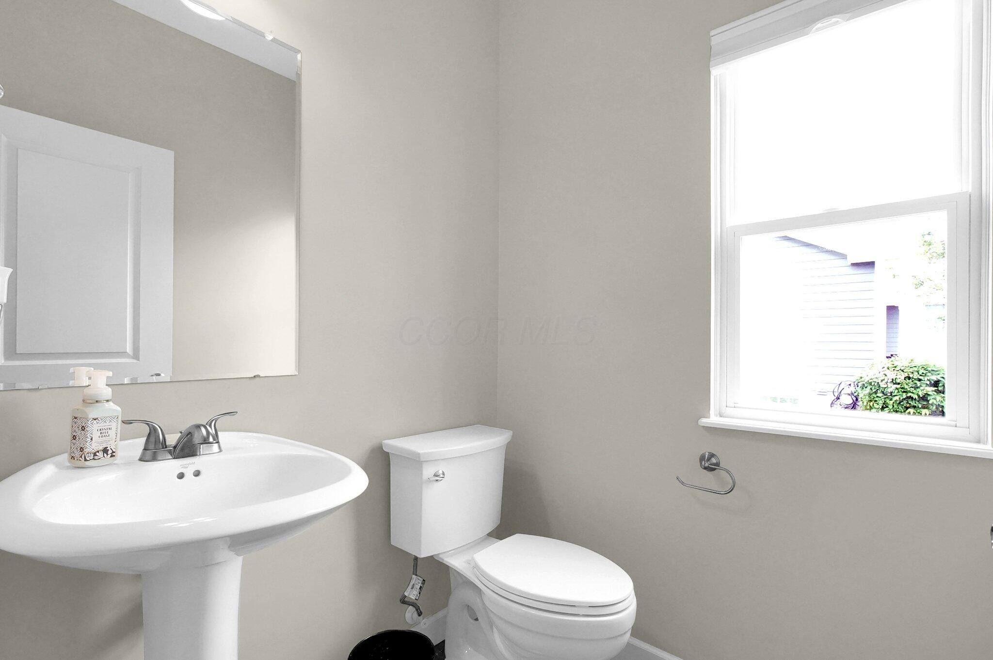 7387 Lawton Street Property Photo 7