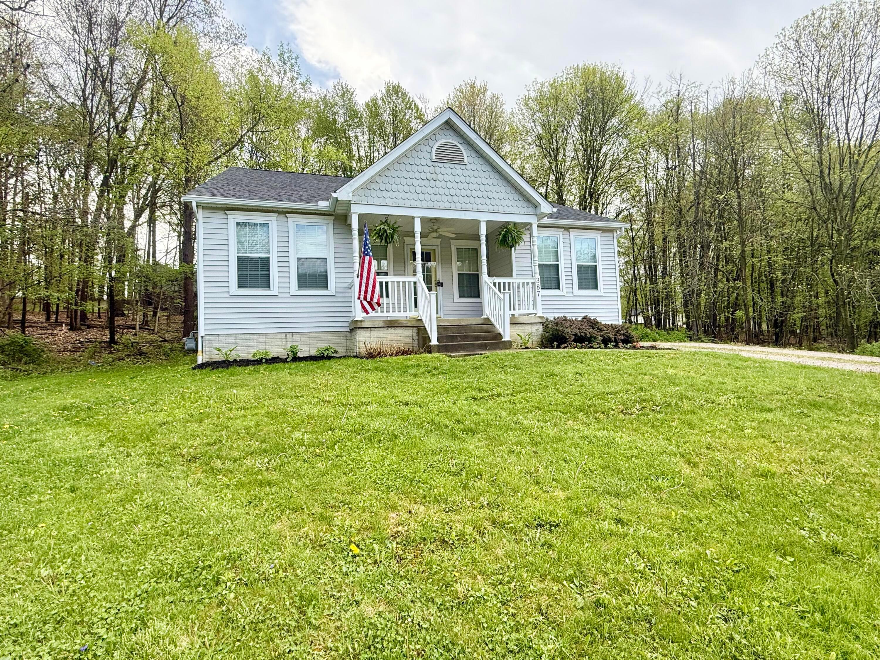 387 Valleyridge Drive Property Photo