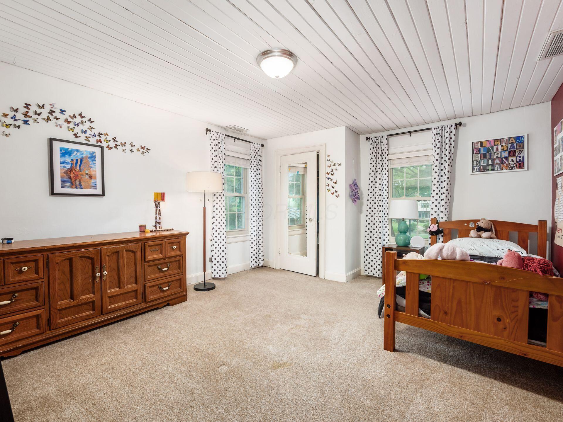 2629 E Broad Street Property Photo 45