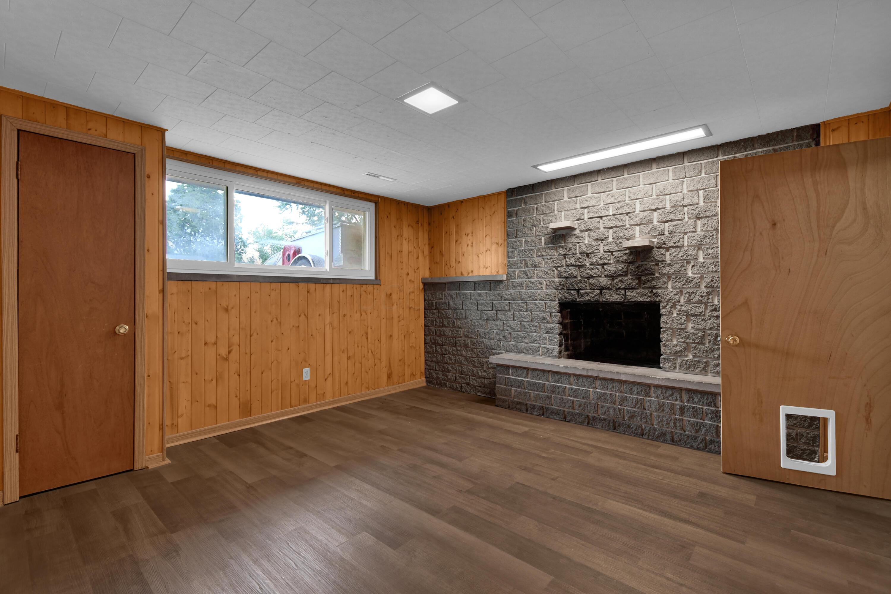 3855 Halsey Place Property Photo 3