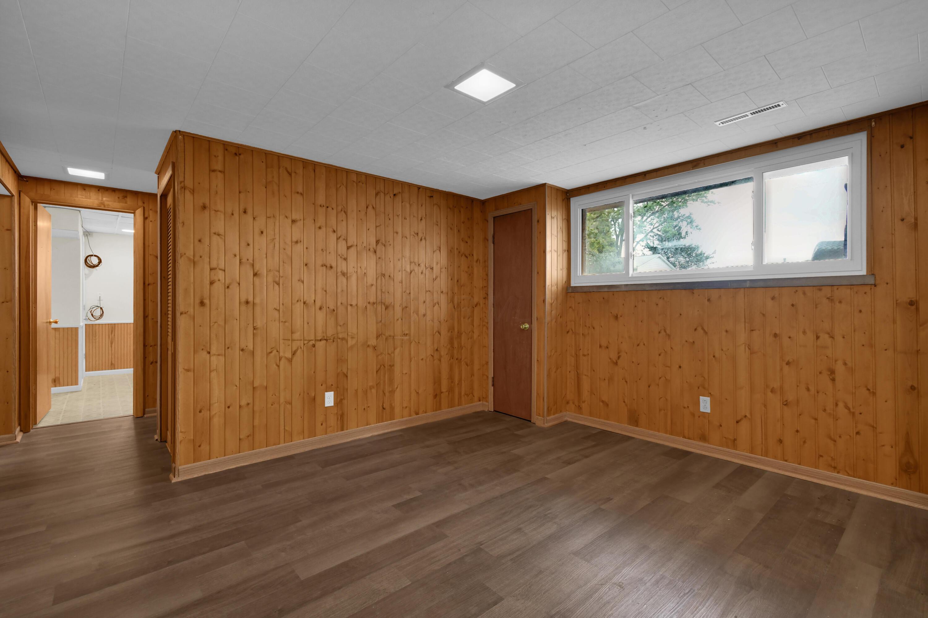 3855 Halsey Place Property Photo 6