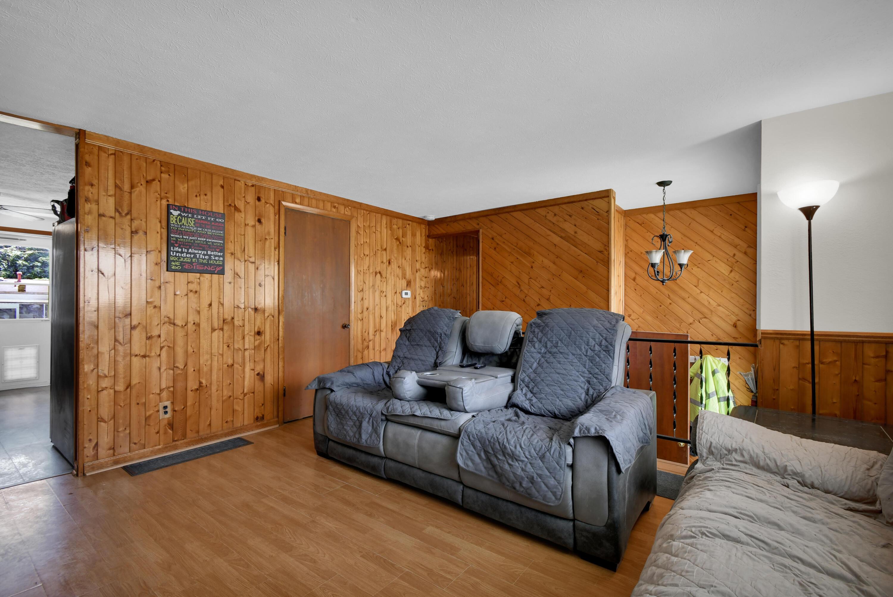 3855 Halsey Place Property Photo 10