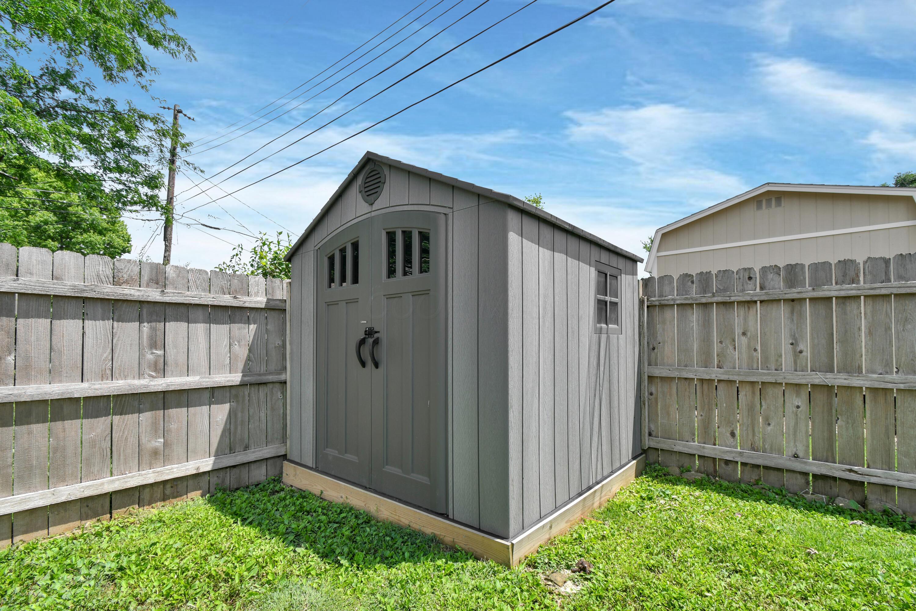 3855 Halsey Place Property Photo 32