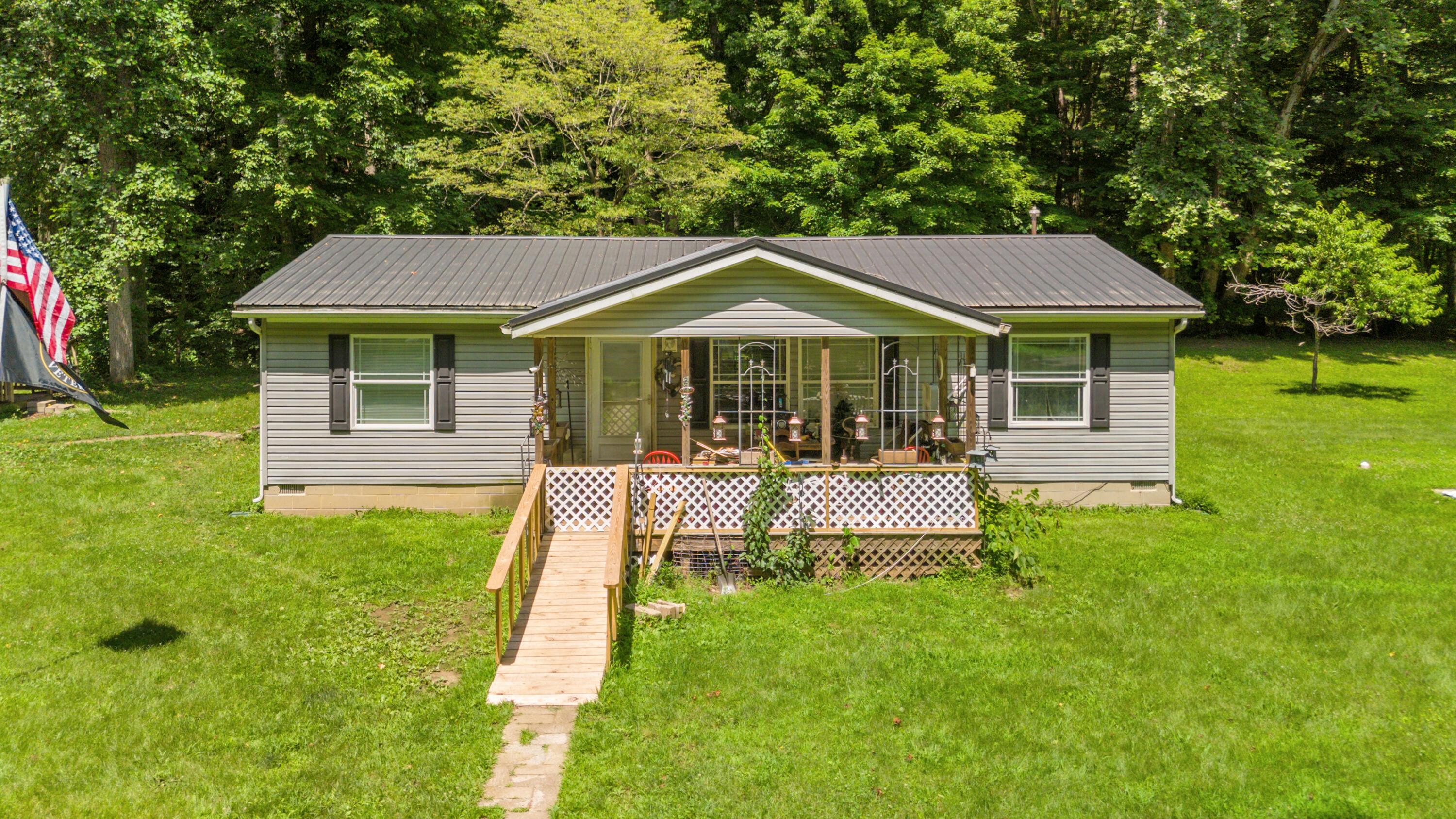 22139 Sams Creek Road Property Photo 1