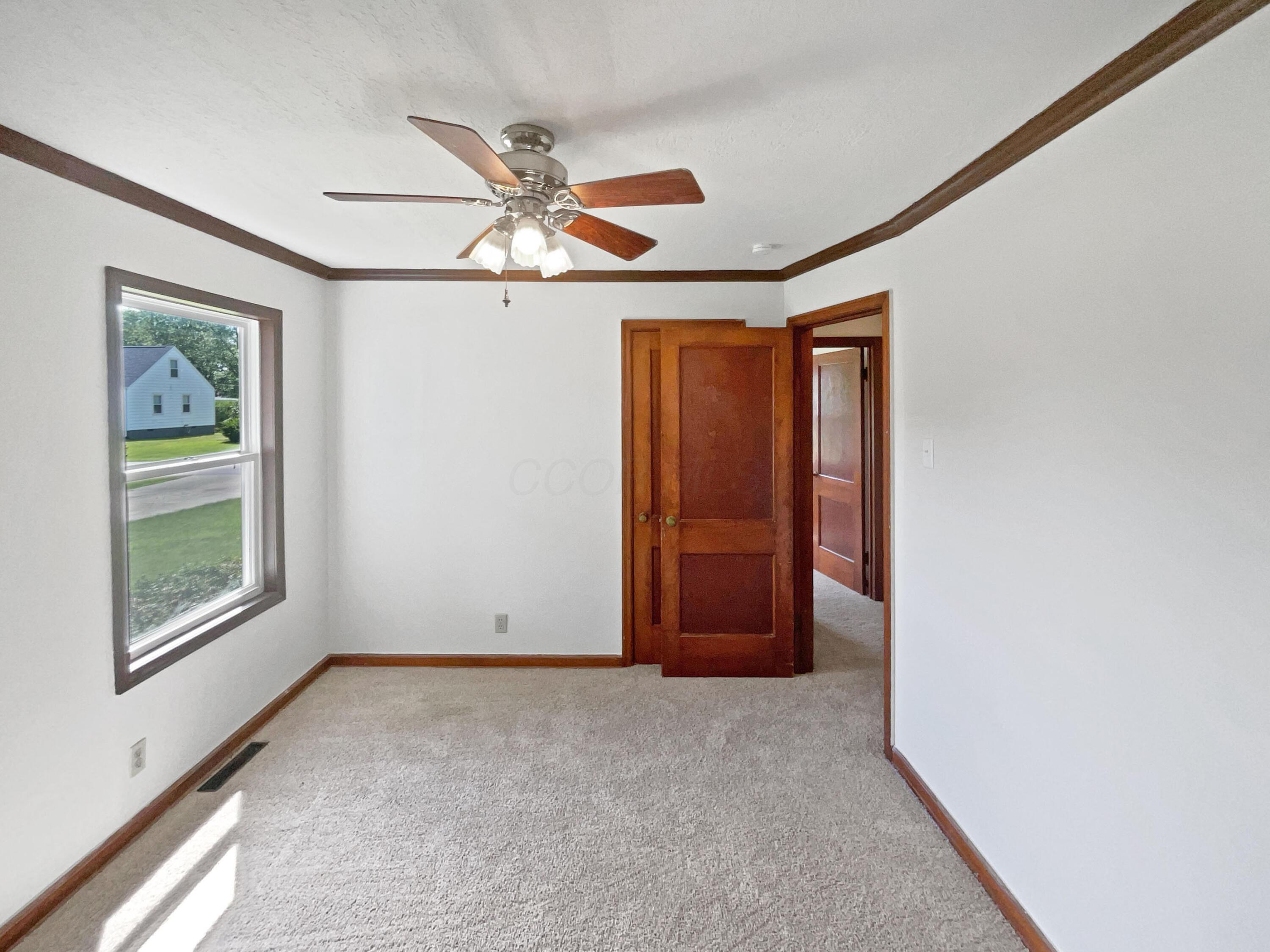 264 Lawrence Avenue Property Photo 5