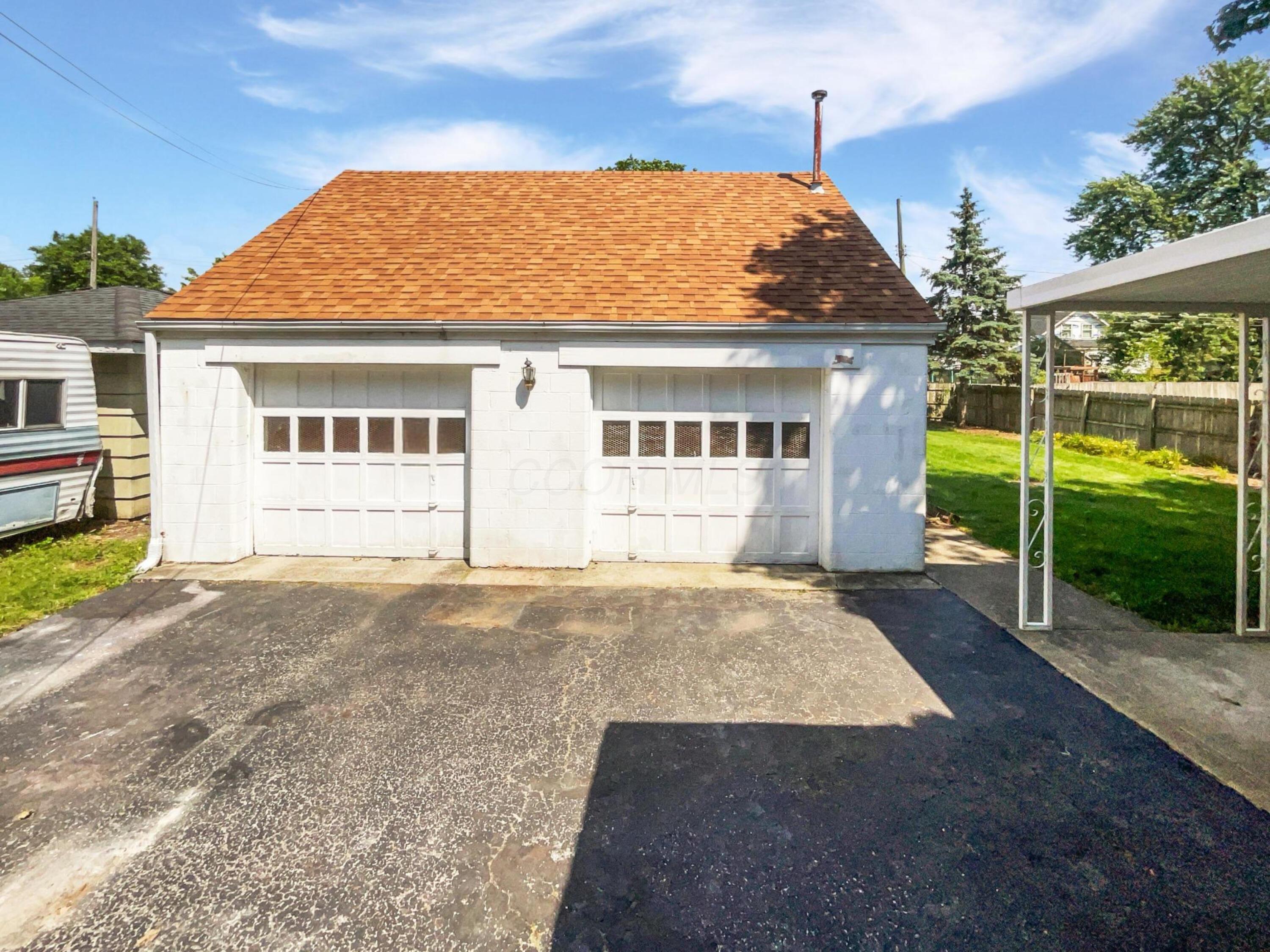 264 Lawrence Avenue Property Photo 10