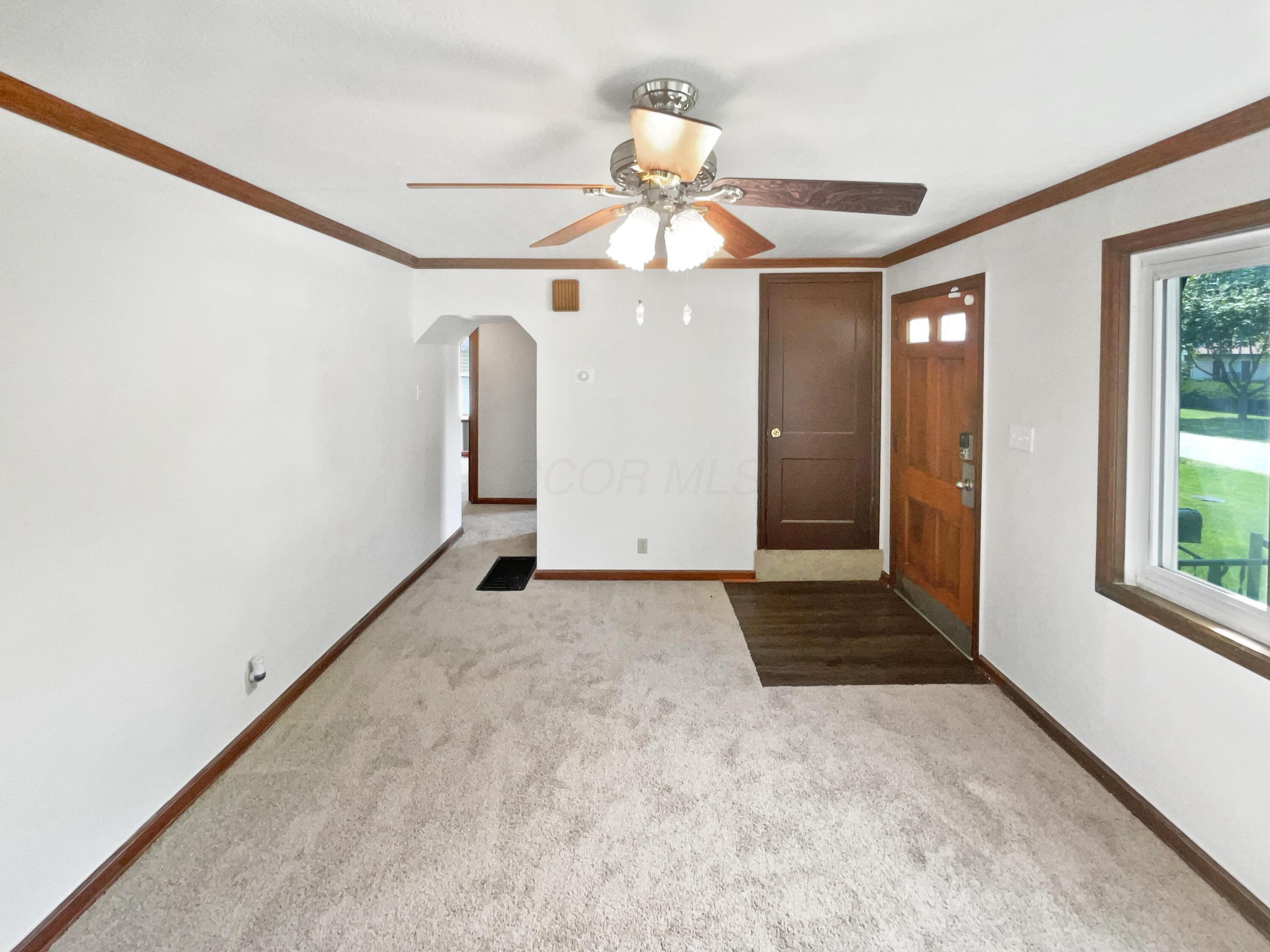 264 Lawrence Avenue Property Photo 11