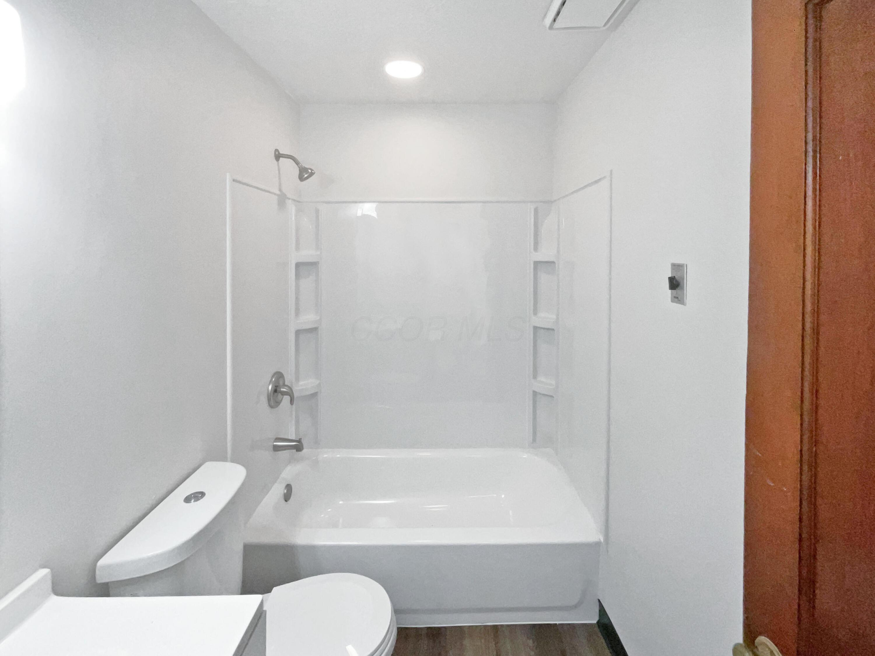 264 Lawrence Avenue Property Photo 16