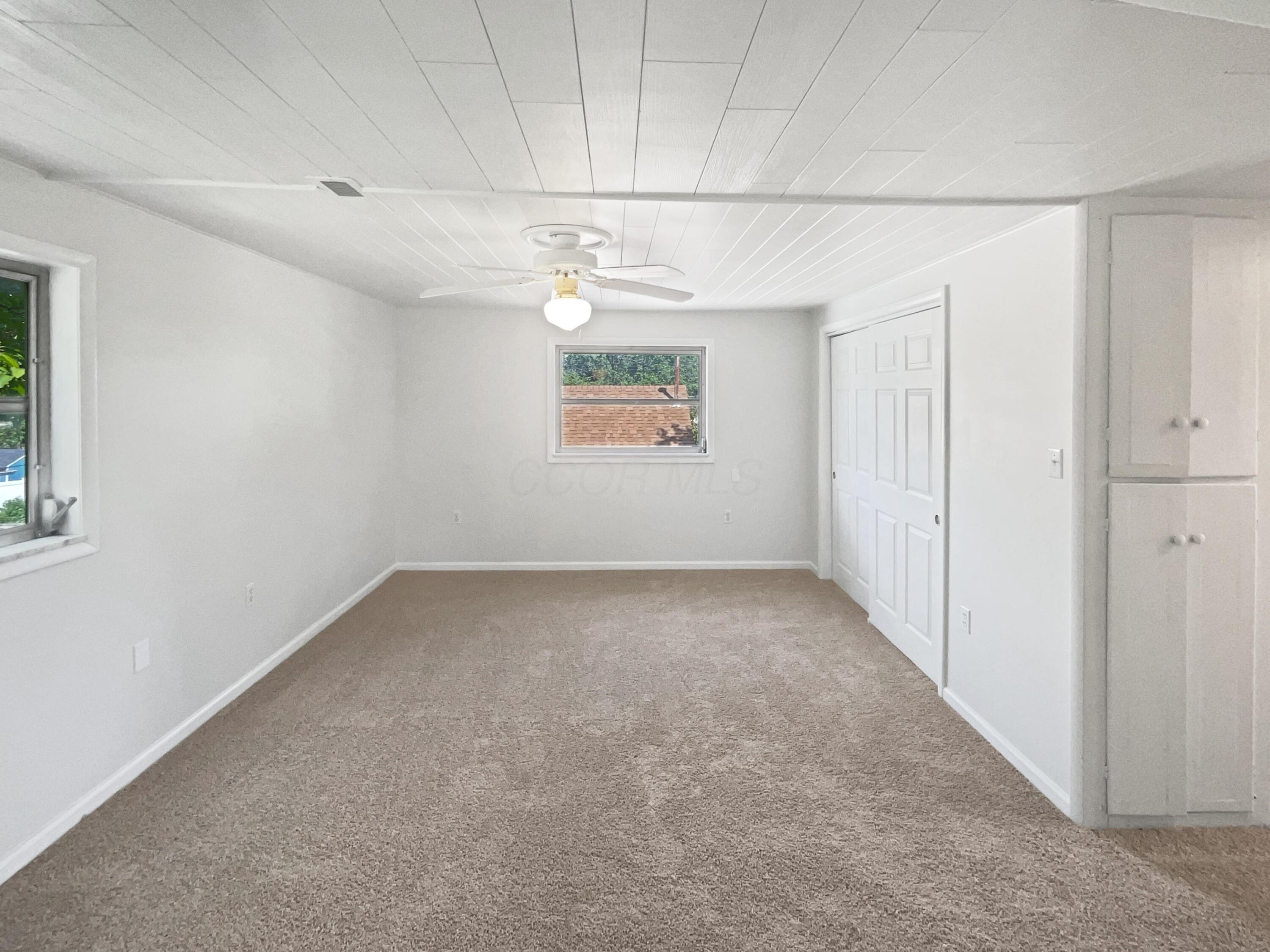 264 Lawrence Avenue Property Photo 19