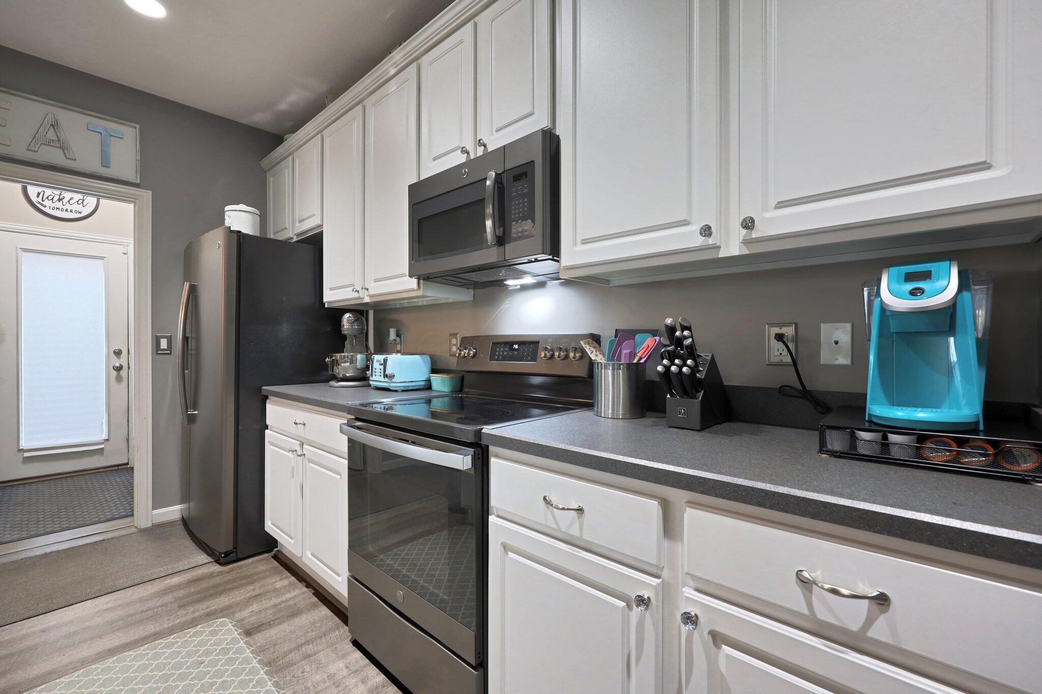 7911 Ashenden Drive Property Photo 19