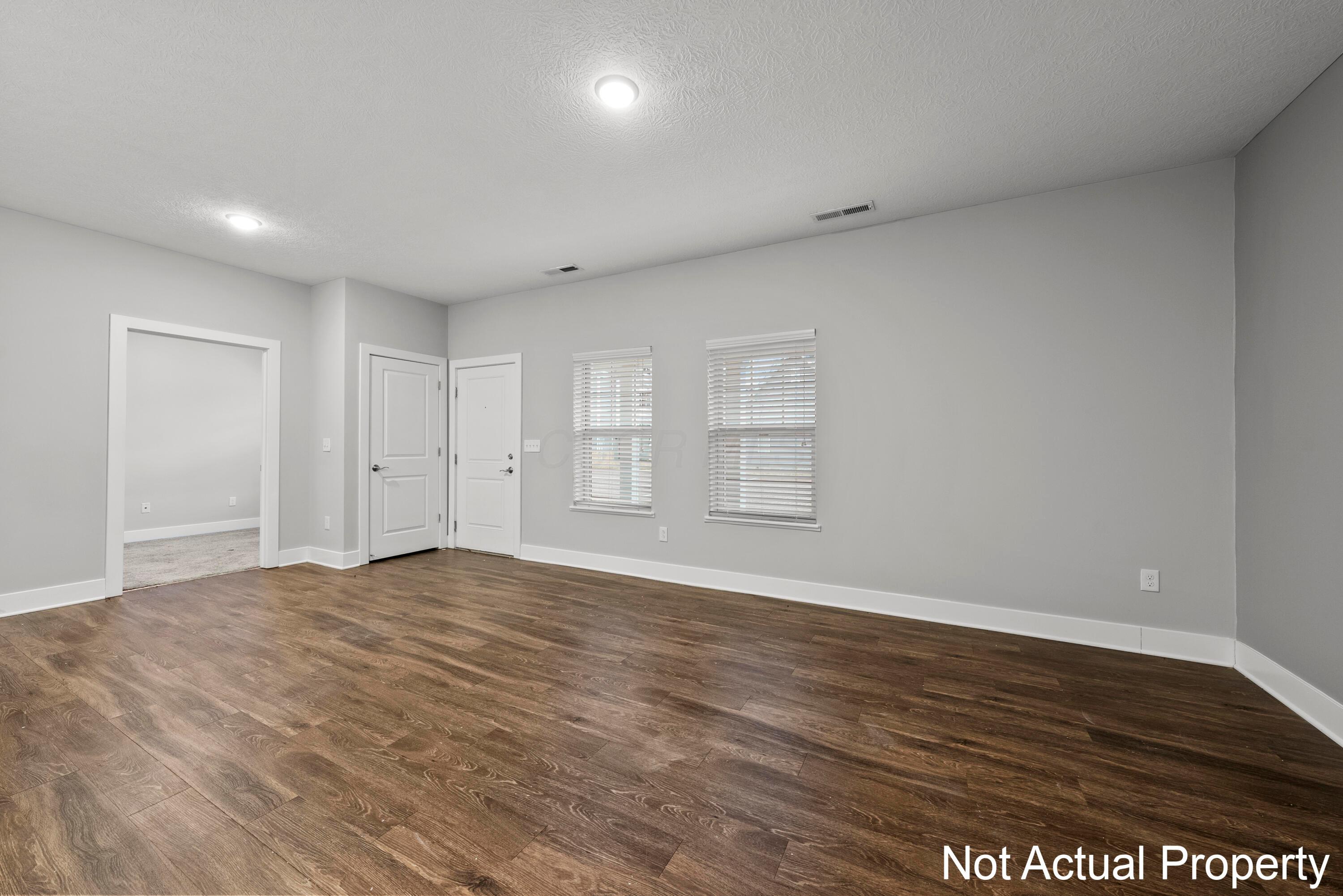 6810 Rolfe Avenue Property Photo 8