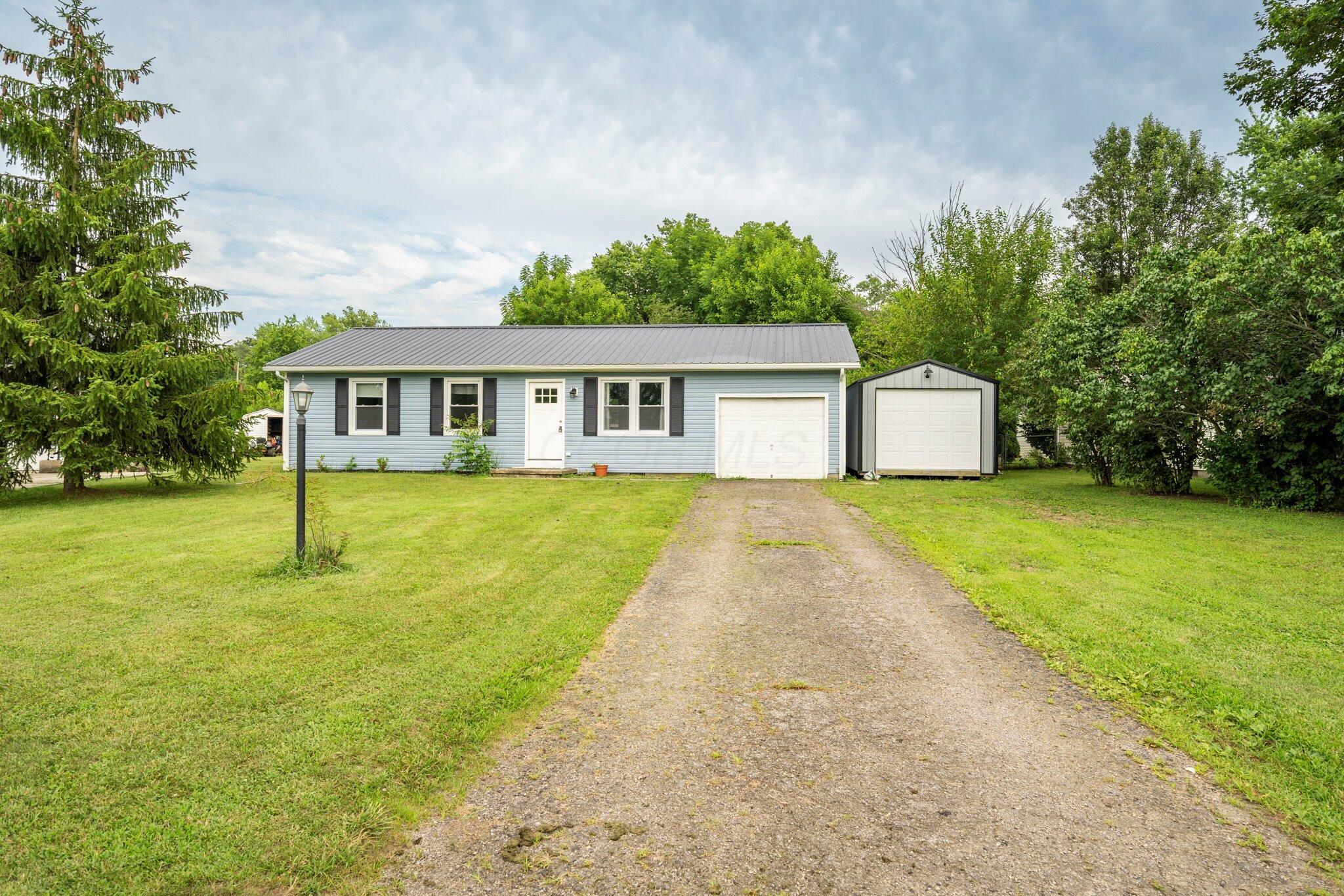 115 Woodsview Court Property Photo 1