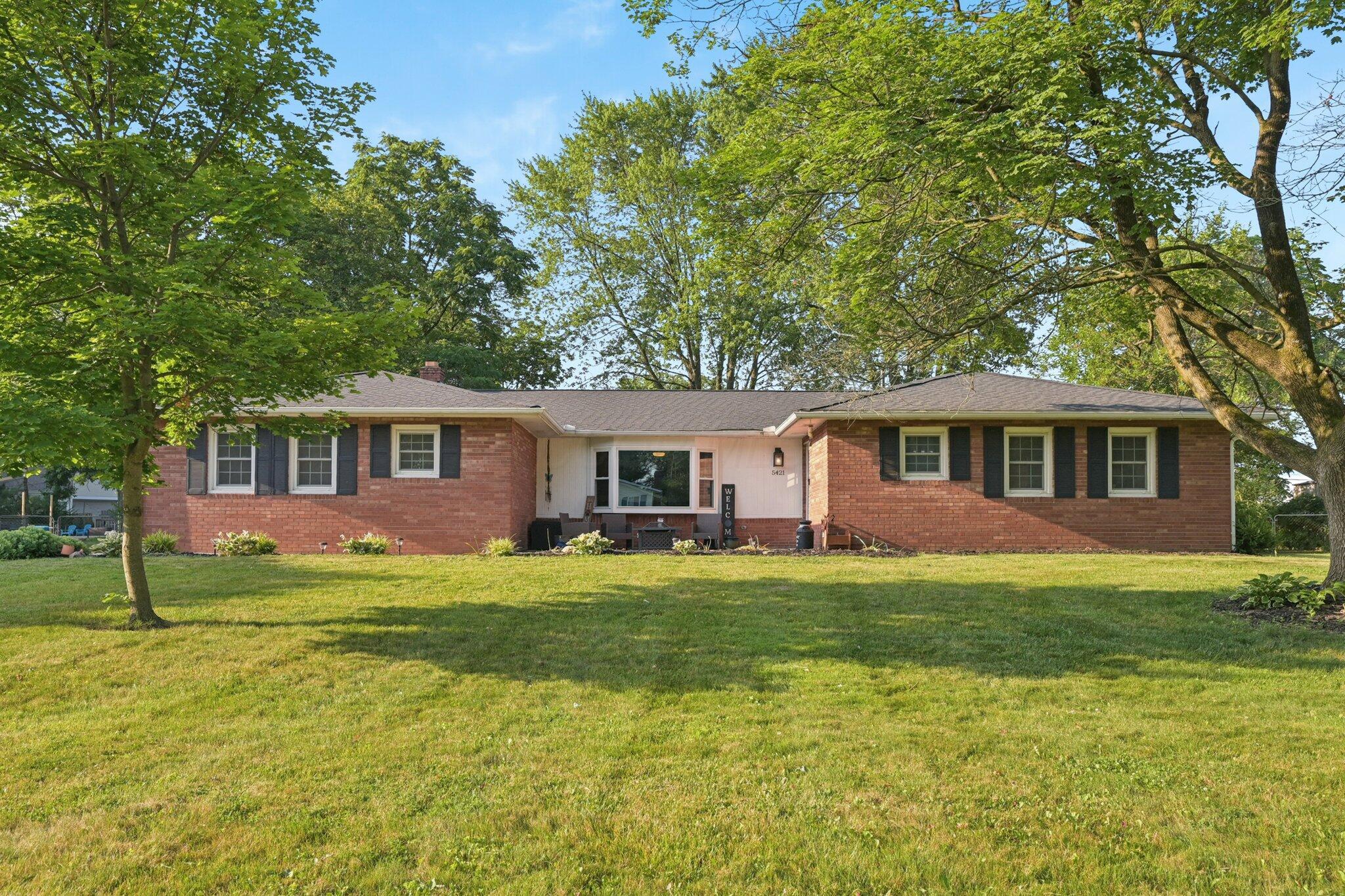 5421 Schatz Lane Property Photo 1
