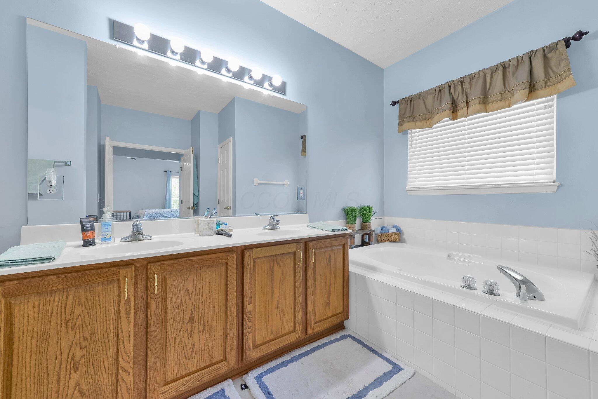 6598 Estate View Drive S Property Photo 17