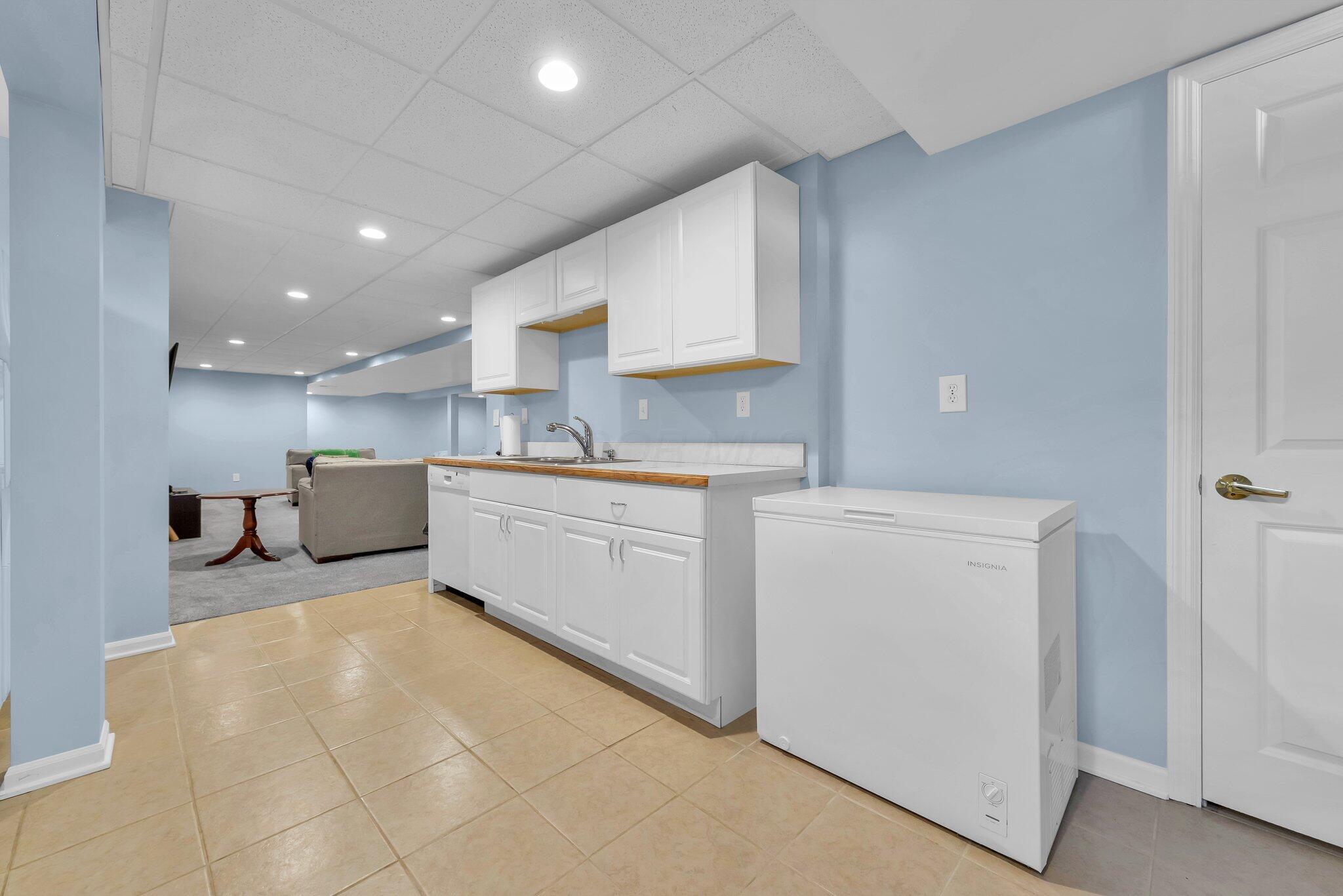 6598 Estate View Drive S Property Photo 28