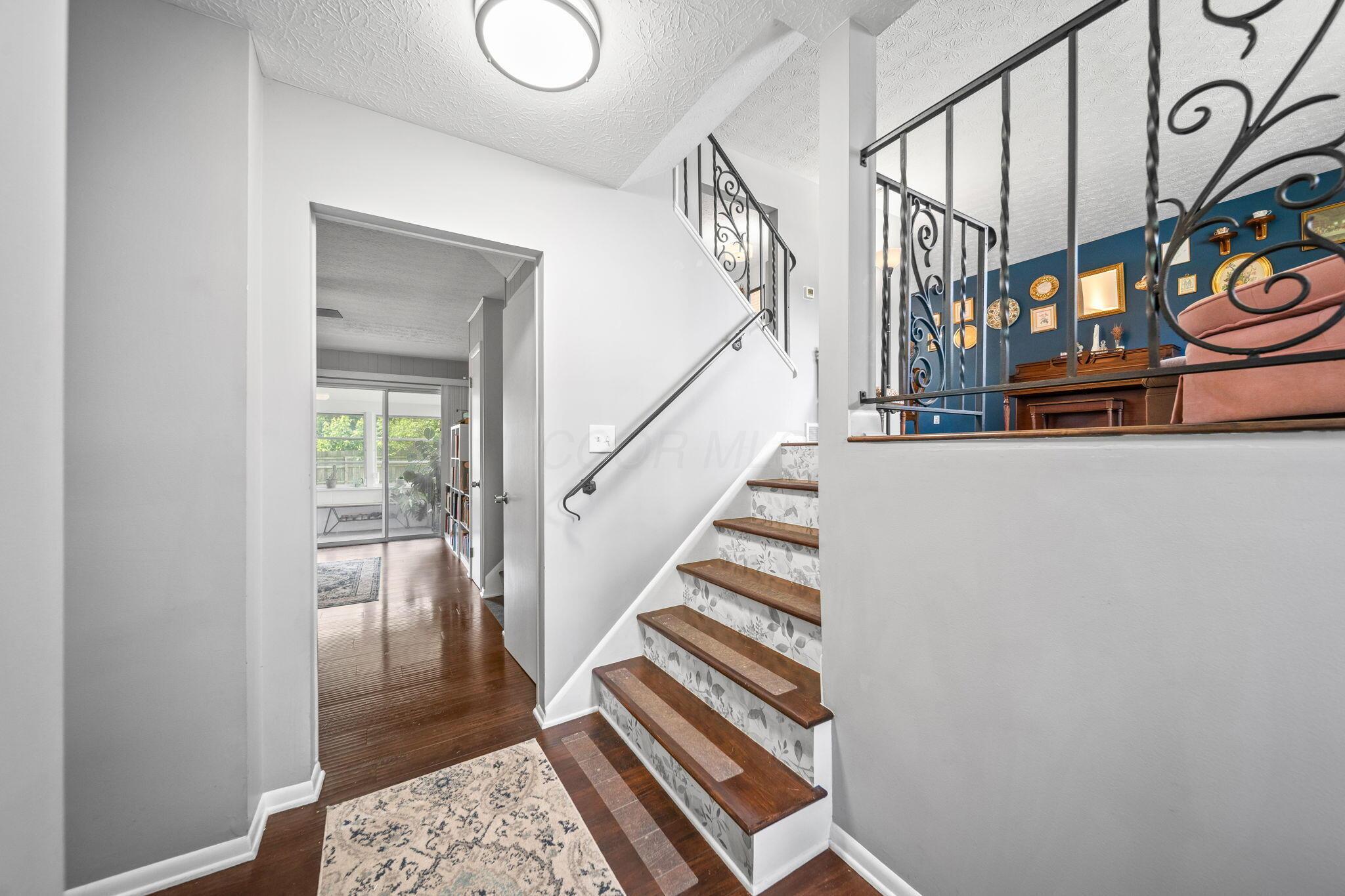 3221 E Hudson Street Property Photo 5