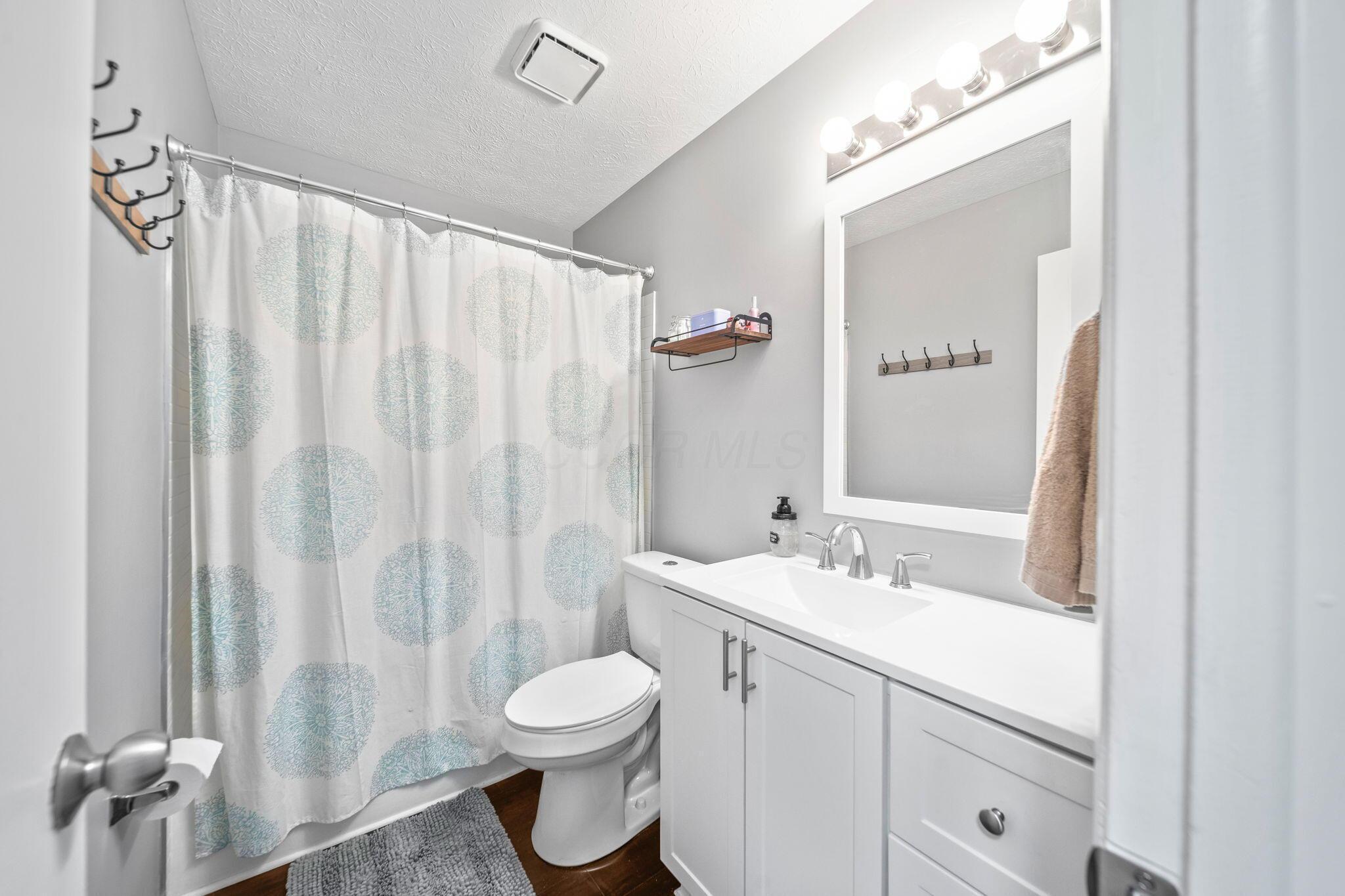 3221 E Hudson Street Property Photo 26