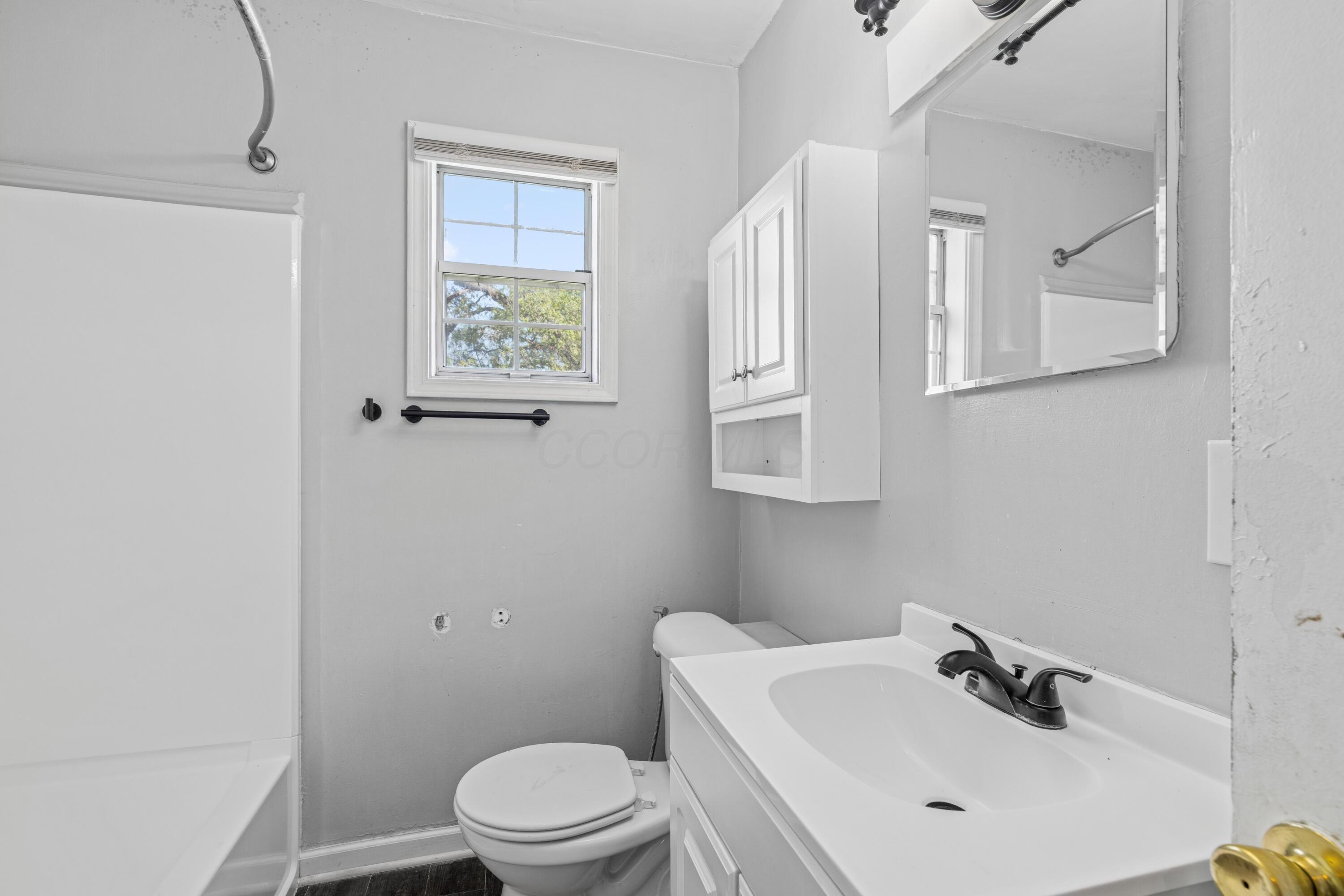 2842-2844 Columbus Avenue Property Photo 9
