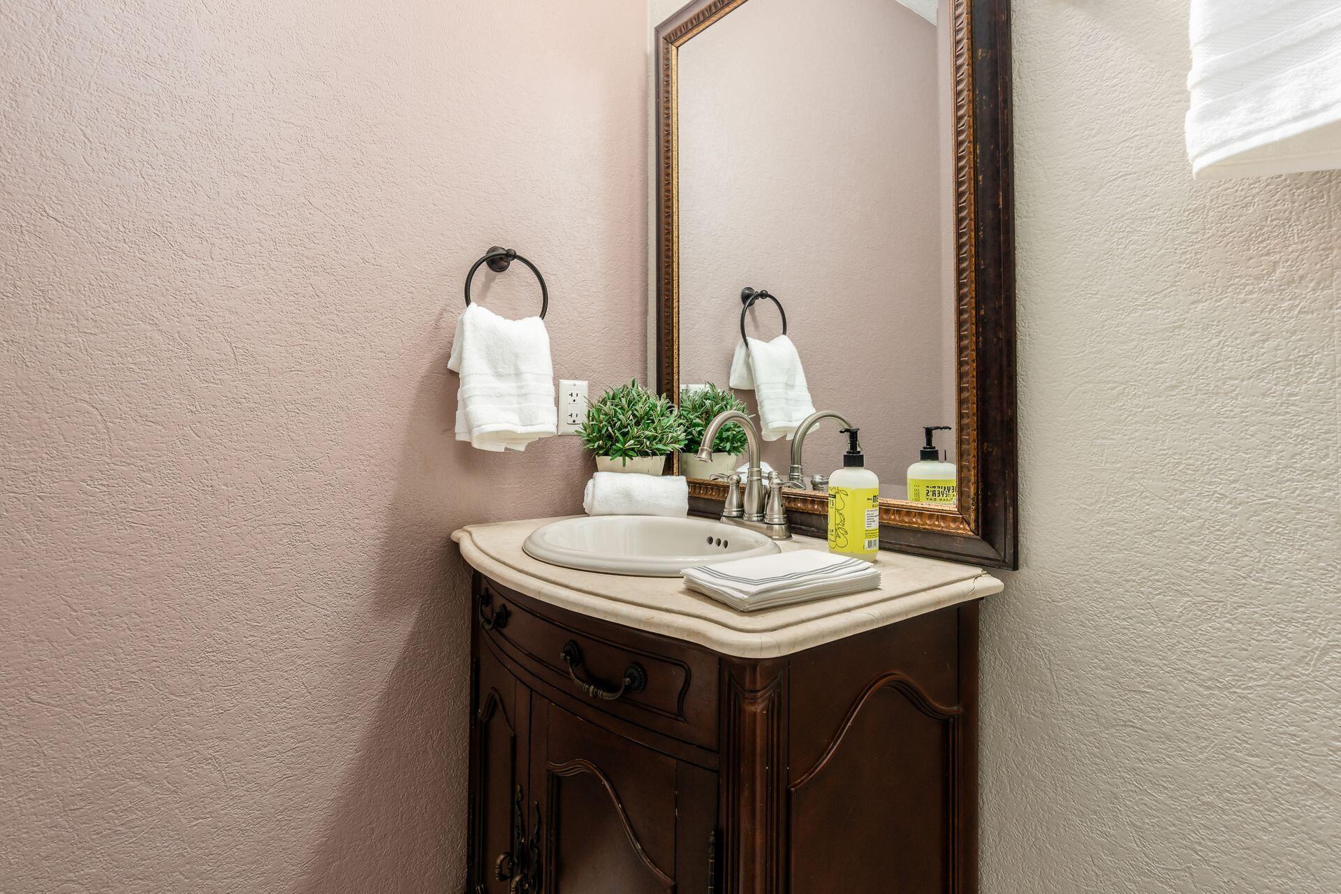 402 Wooster Street Property Photo 8